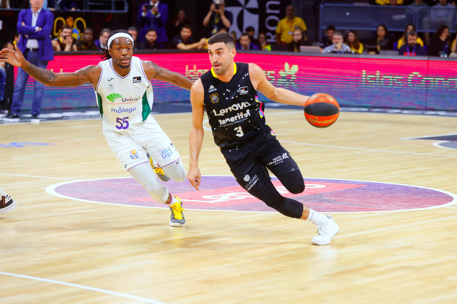 Jaime Fernández se marcha de Perry.