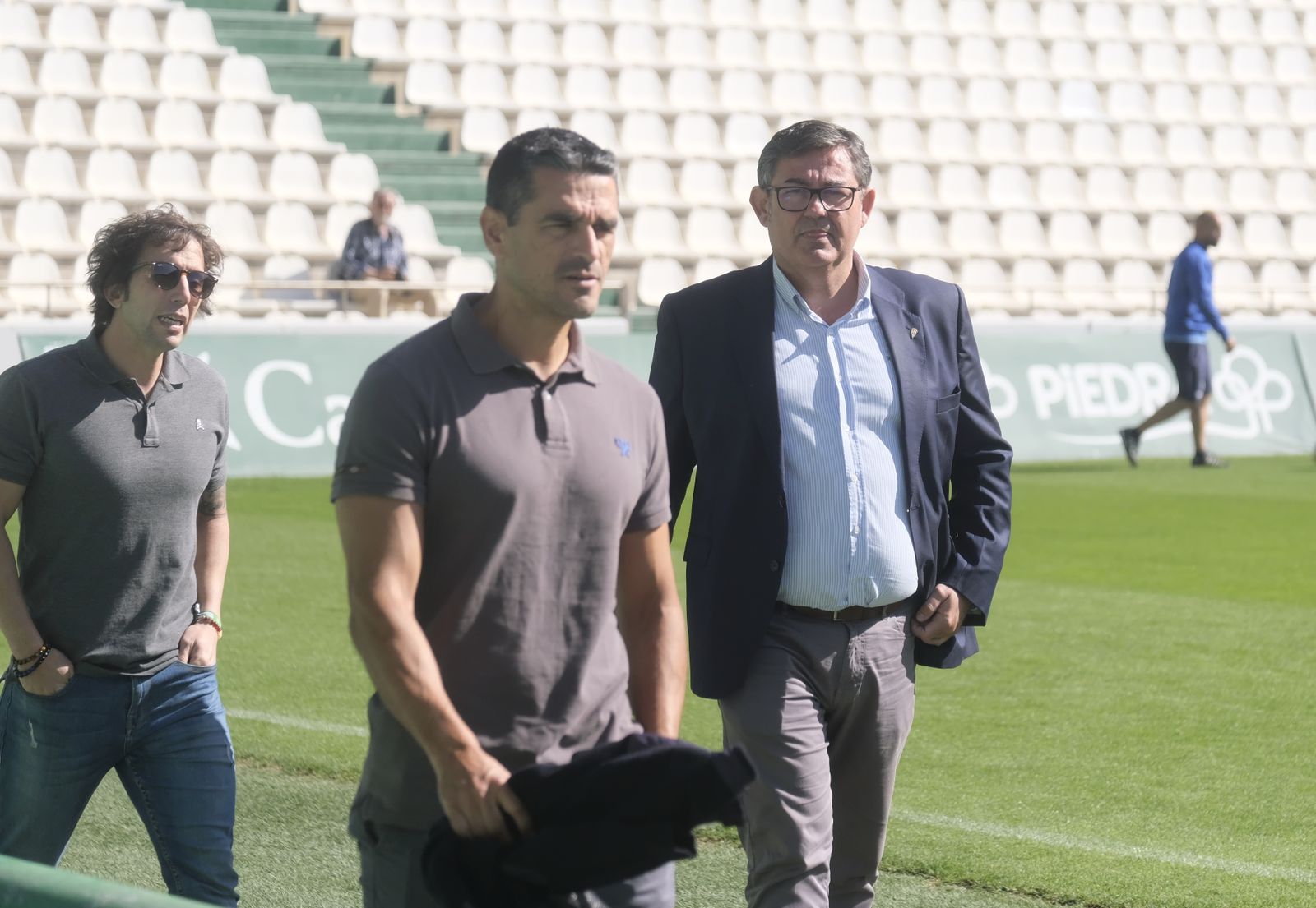 Juanito, junto a Raúl Cámara y Javier González Calvo, durante un entrenamiento.