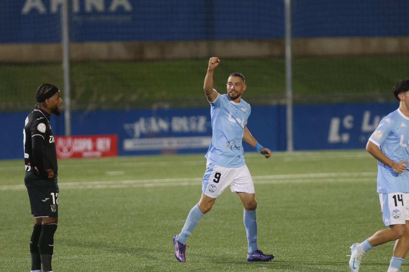 David Agudo celebra su gol en el Ciudad de Lucena. David Agudo celebra su gol en el Ciudad de Lucena.
