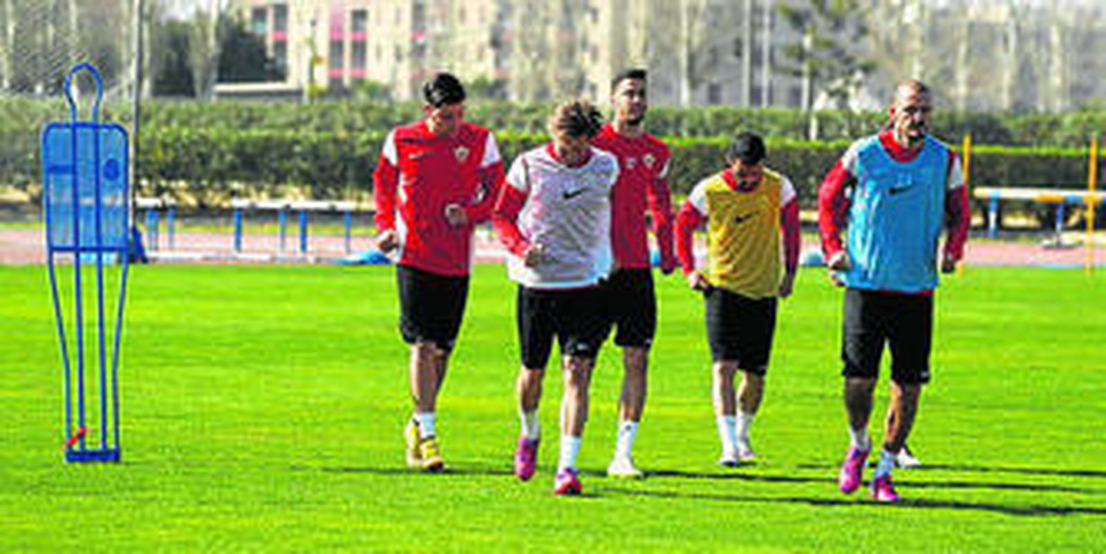 Michel sonríe en un entrenamiento.