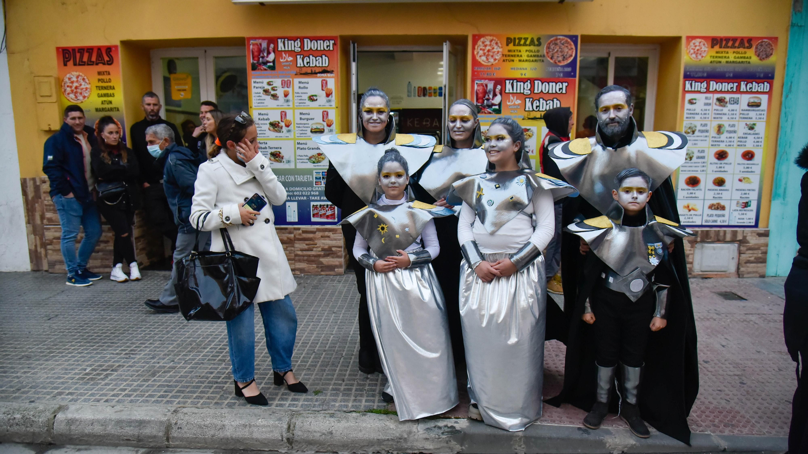 Fotos del pasacalles de Carnaval en Tarifa