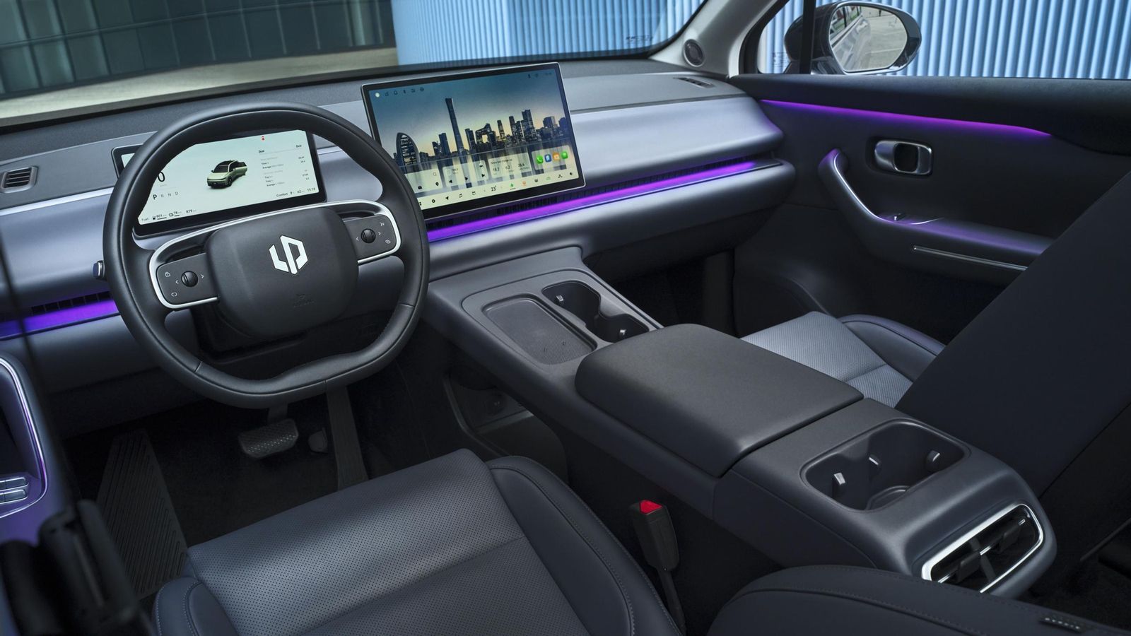 Con Spotify los usuarios pueden disfrutar de millones de canciones y listas de reproducción personalizadas, mientras que TikTok ofrece acceso instantáneo a tendencias y videos virales.