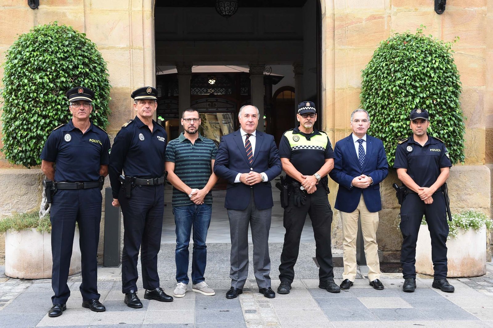 José Ignacio Landaluce, Jacinto Muñoz, José Medina y los policías que intervinieron en el Llano Amarillo.