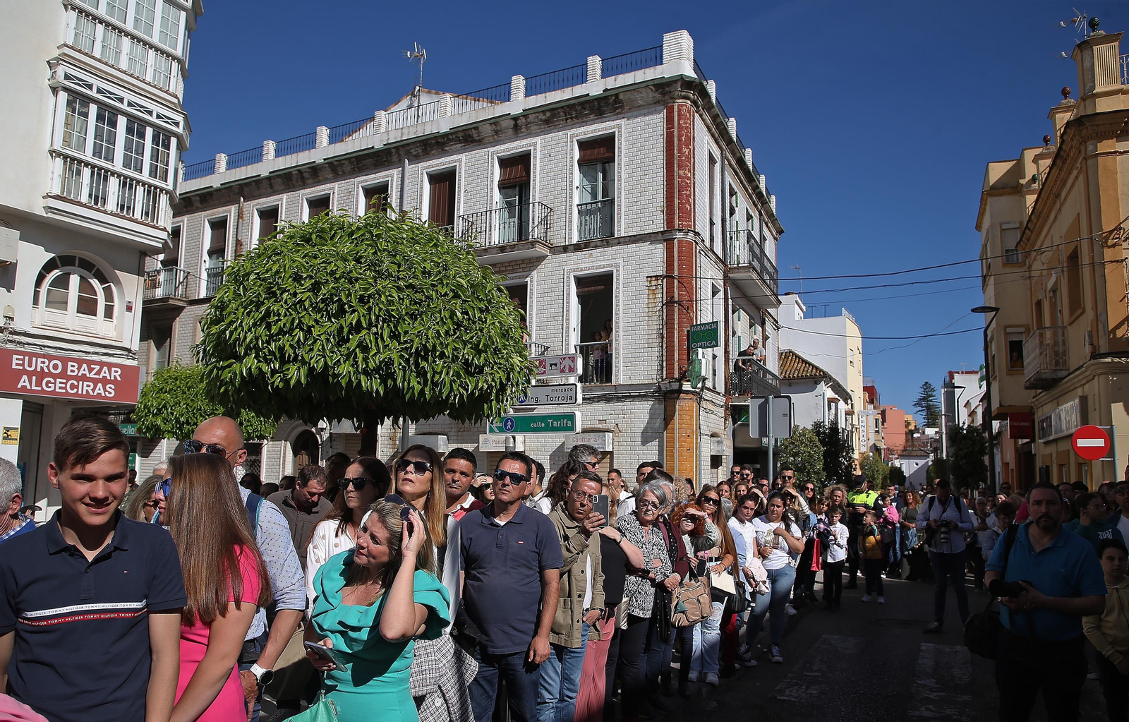 Fotos del Lunes Santo en Algeciras: Coronado de Espinas y La Columna