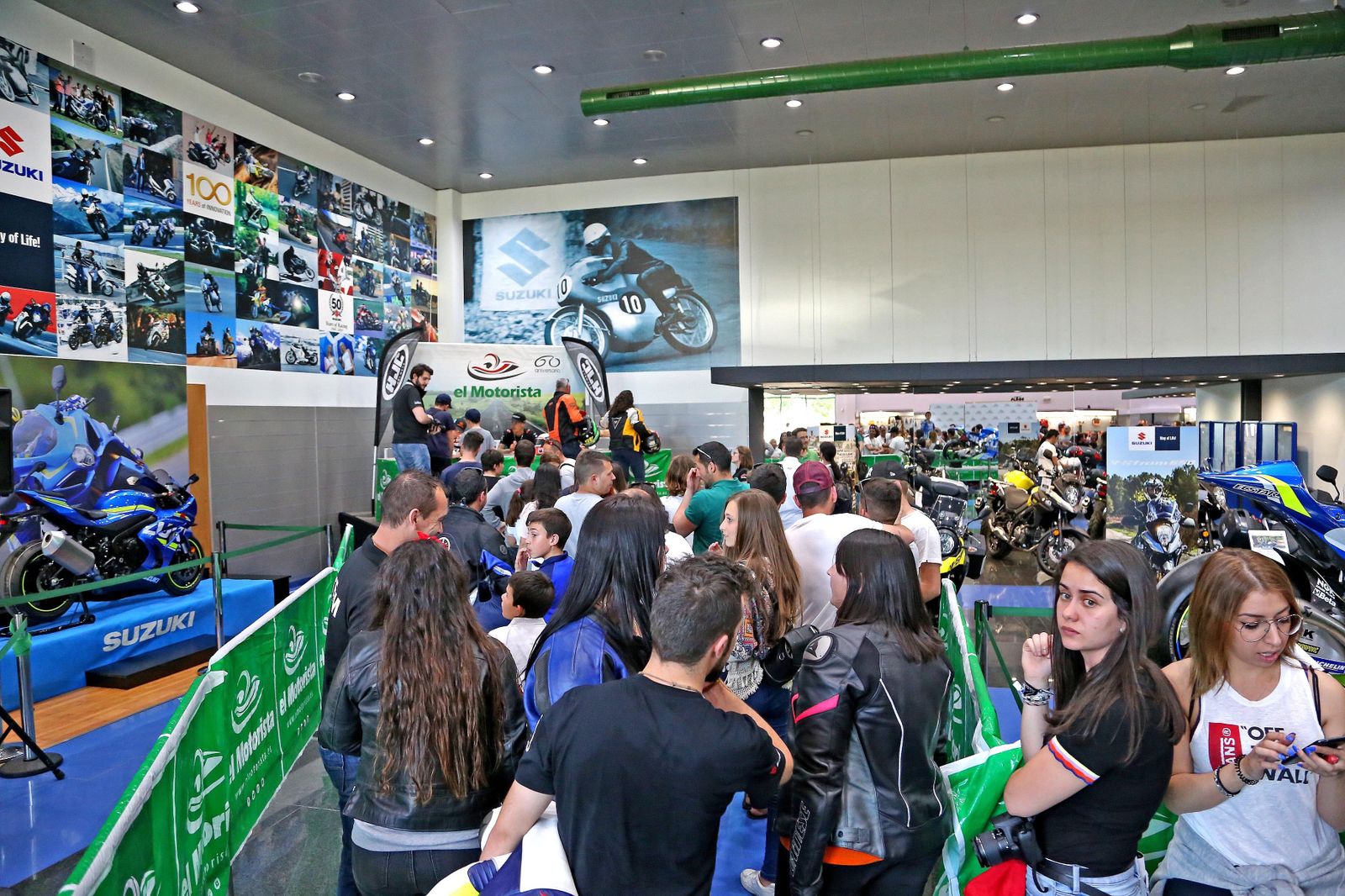 Lleno en El Motorista, donde hoy van más pilotos