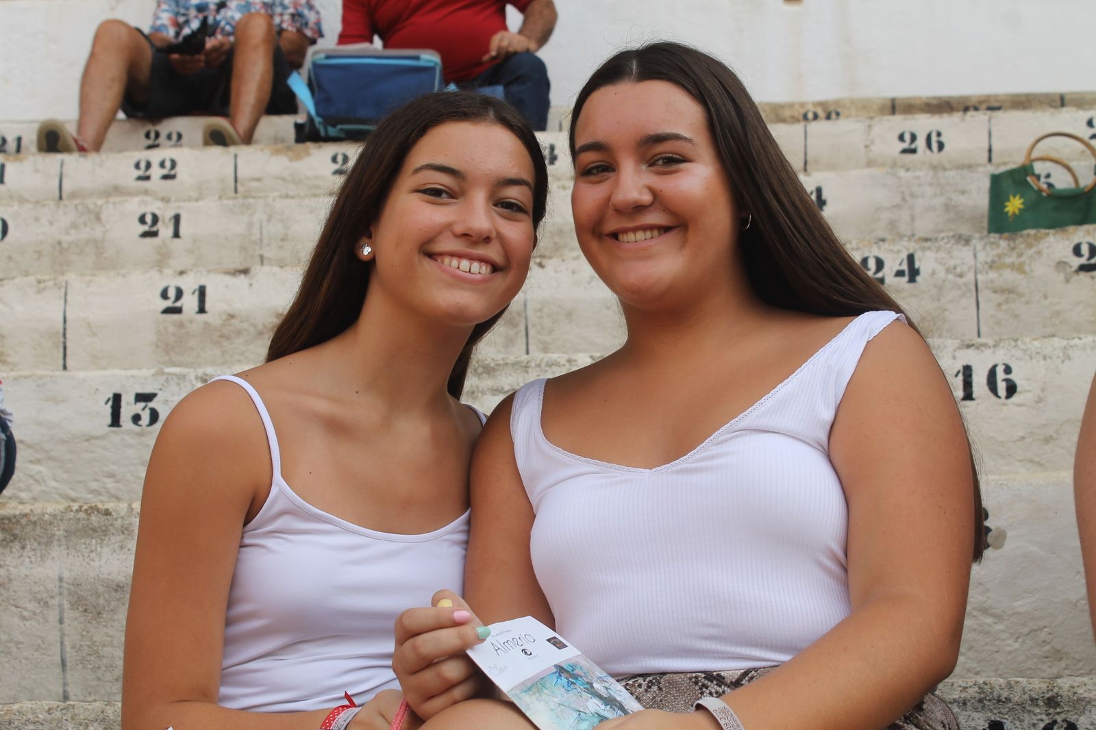 Fotogalería ambiente cuarto festejo tuarino. Feria Almería 2019