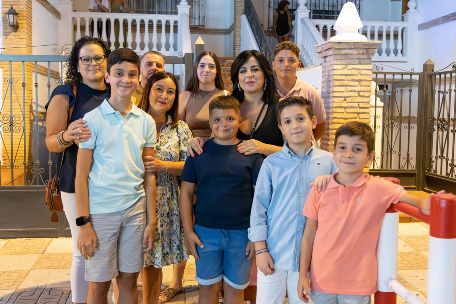 Pasacalles inaugural, fuegos artificiales e iluminación de la portada de feria y del recinto ferial de la Feria de San Bartolomé en Martos