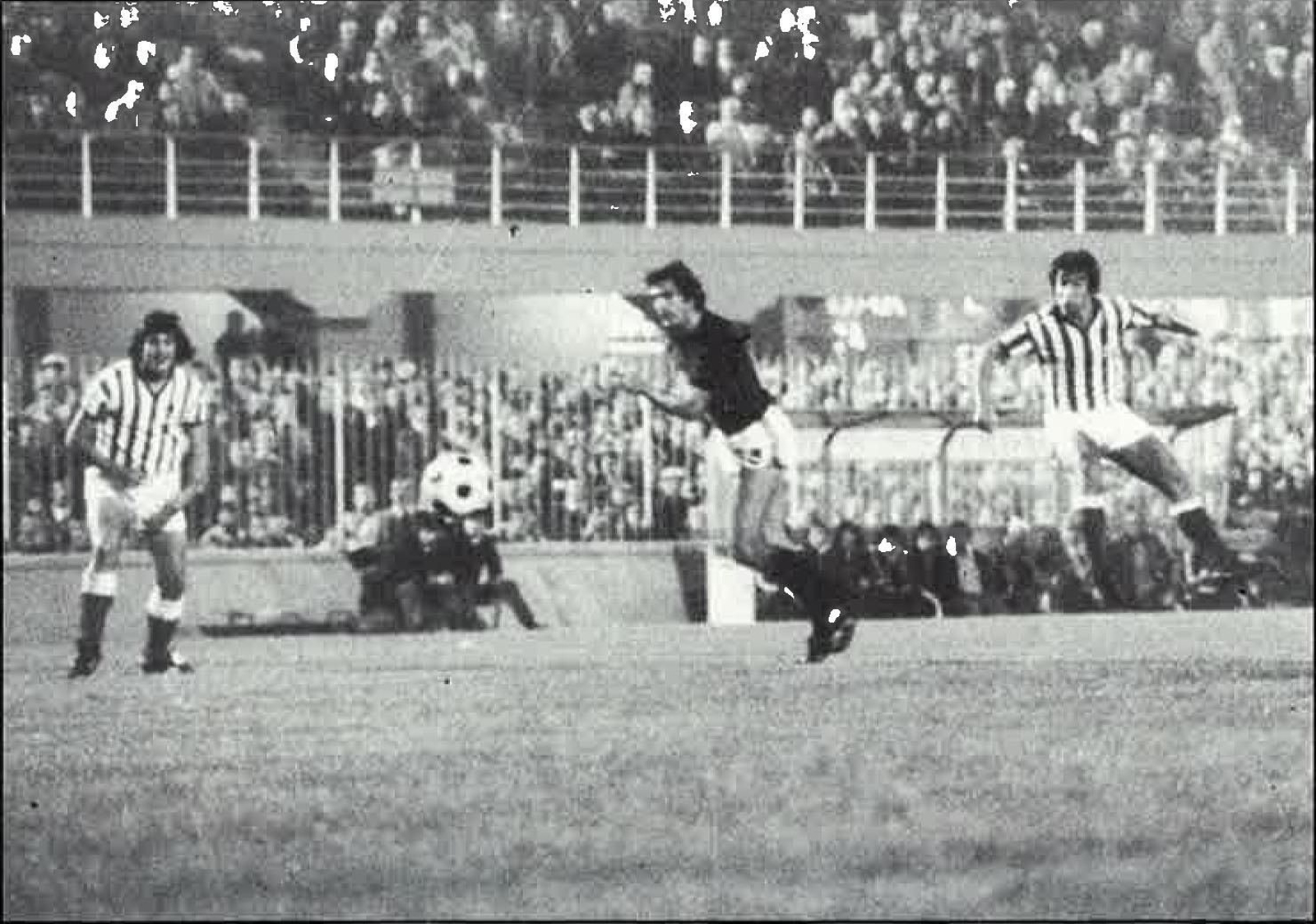 Momento del gol de López, que supuso la clasificación del conjunto verdiblanco.