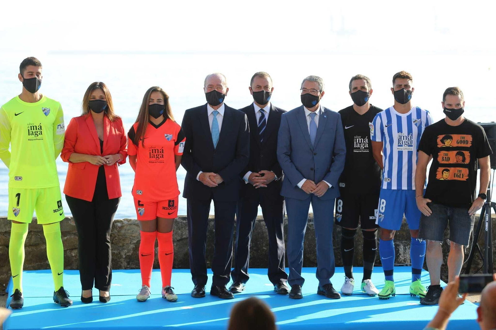 Galería de fotos de las camisetas del Málaga CF 2021/22