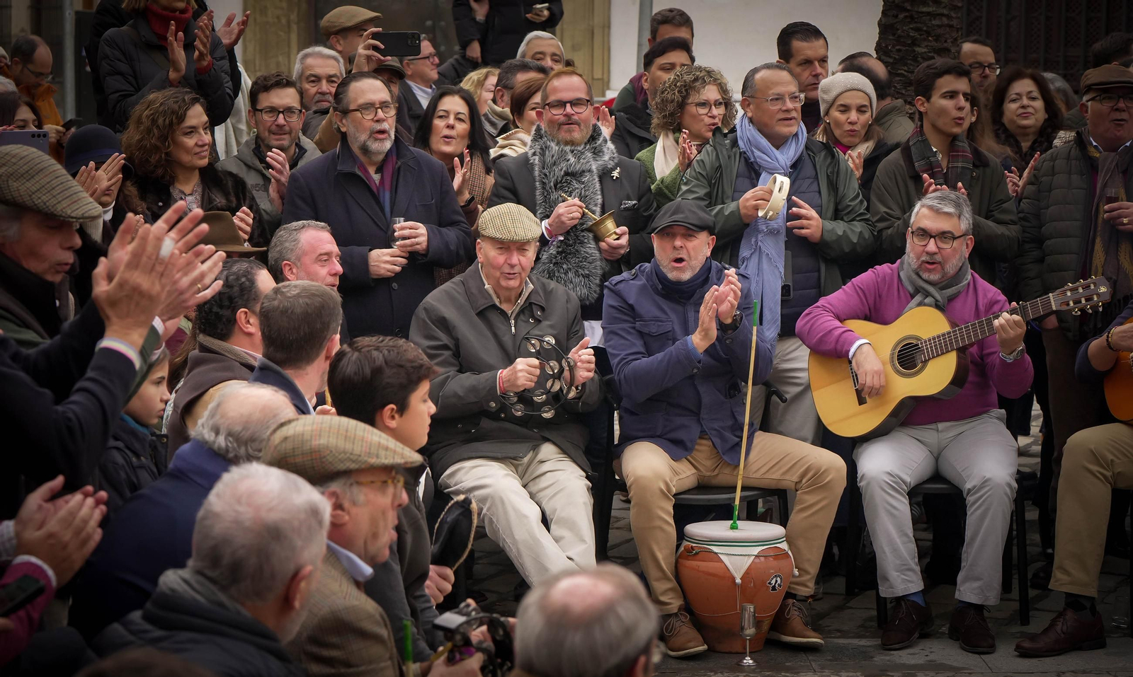 La zambomba mañanera de Jerez, en imágenes