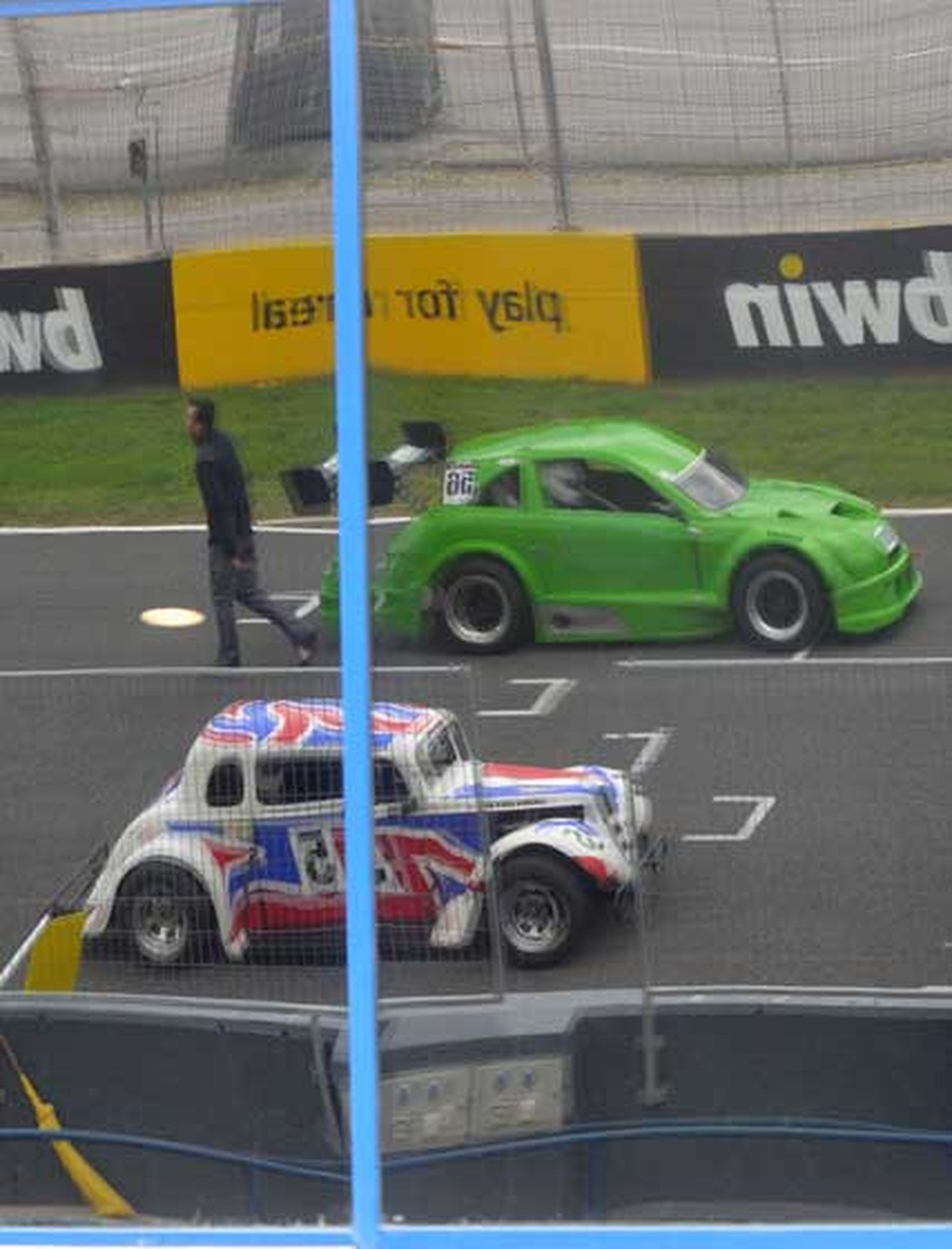 Legend Cars y Mit Jets, al alimón en la Fórmula Mix.

Foto: Manuel Aranda