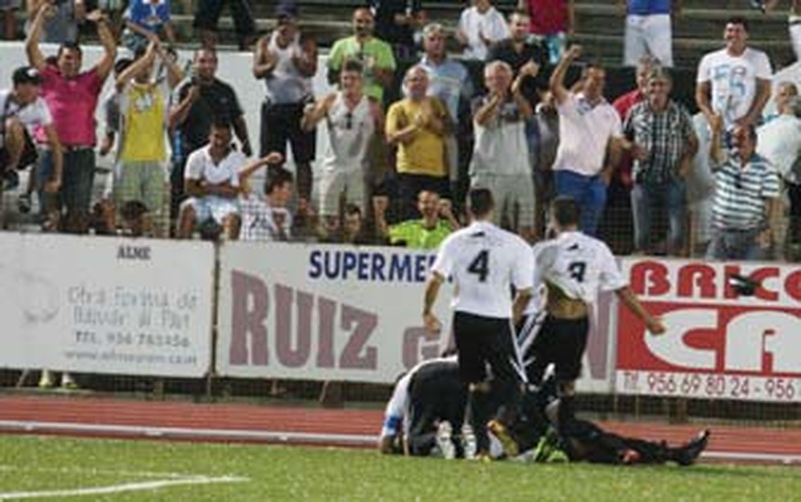 Tercer triunfo seguido y liderato para la Balona