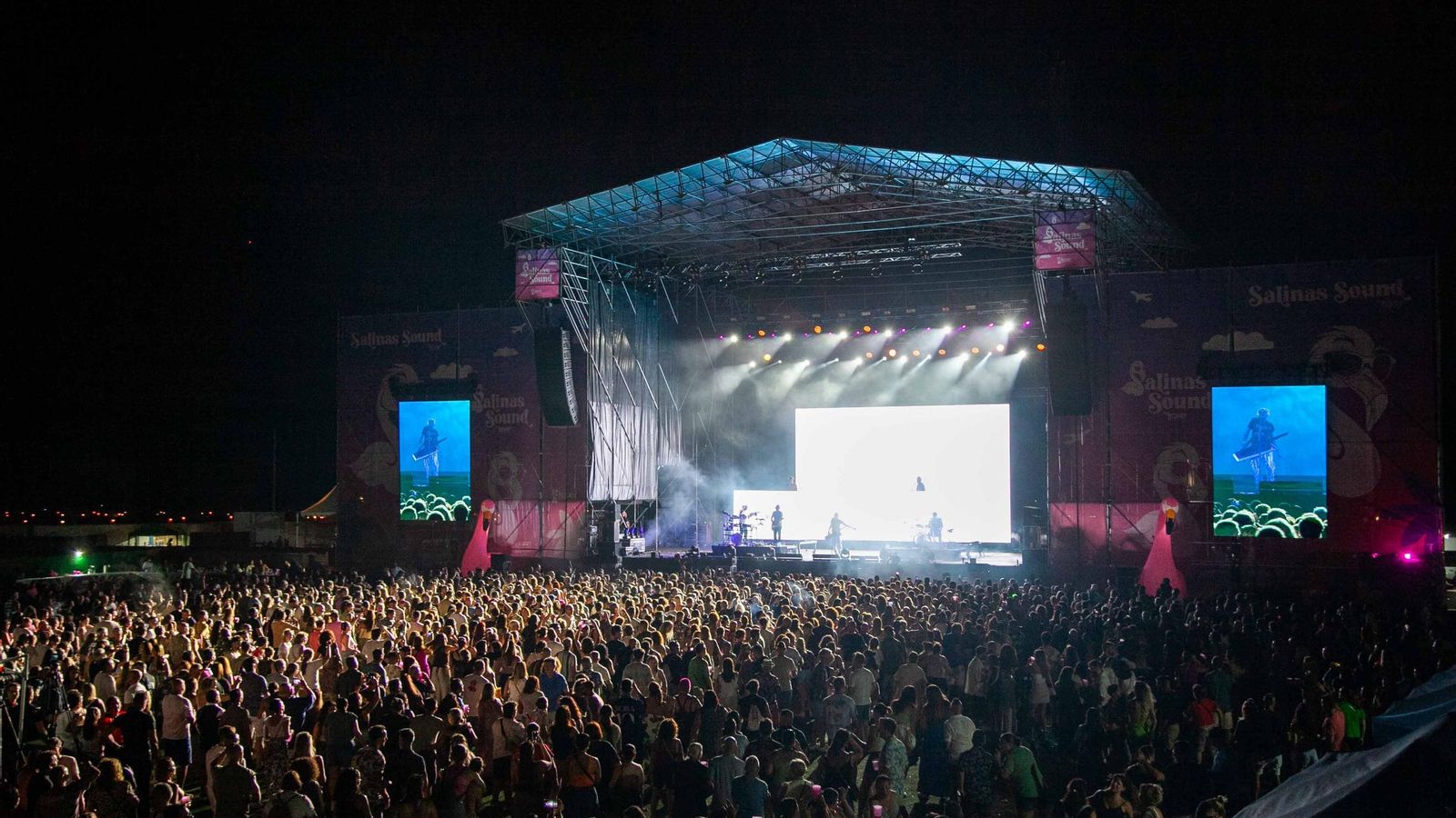 Aspecto que presentaba el estadio Antonio Peroles.