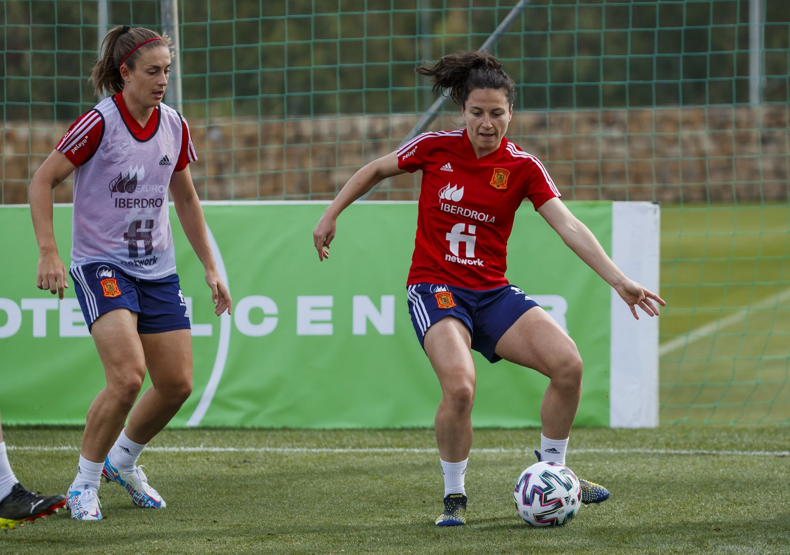 Fotos: la selección española femenina sigue la puesta a punto en Marbella