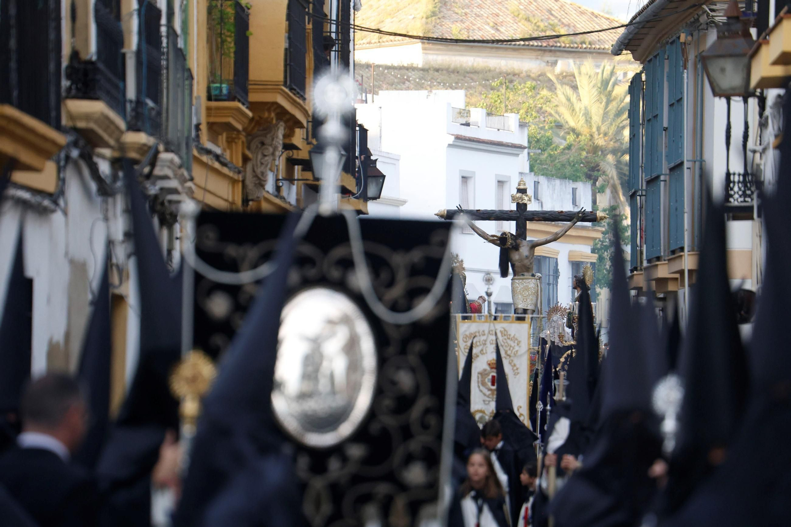 La procesión del Cristo de Gracia en este Jueves Santo de Córdoba, en imágenes