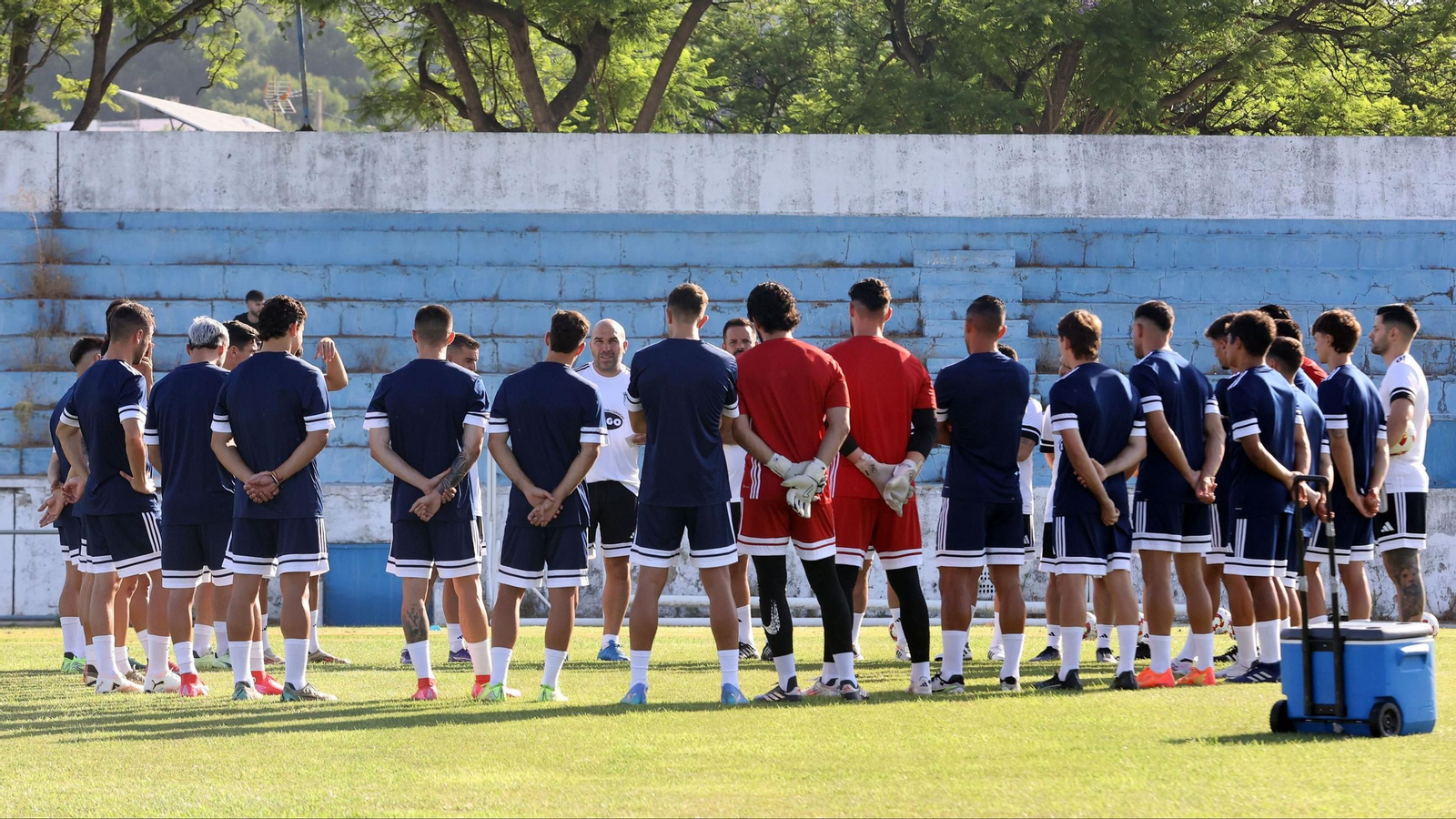 Diego Galiano espera que sus jugadores sean valientes en Huelva y planten cara al Recre.