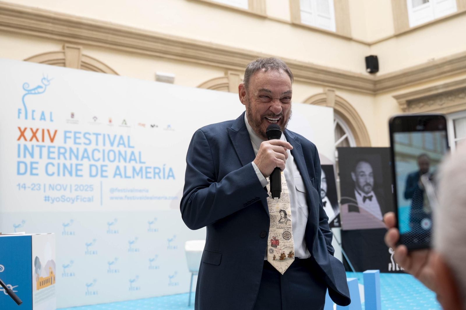 La estrella a JOHN RHYS-DAVIES luce en el paseo de la fama de Almería