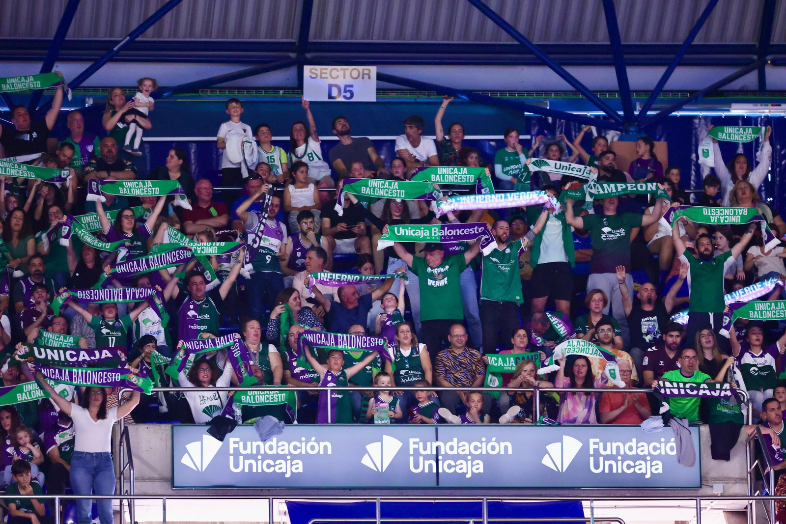 Búscate en las gradas del Carpena en el Unicaja-Baskonia