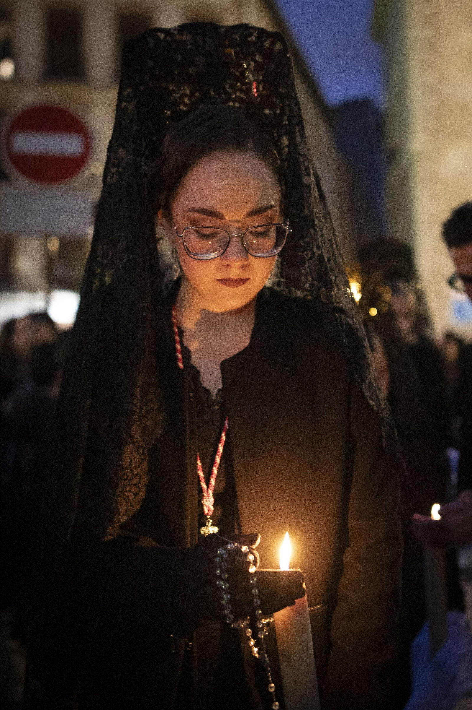 La Aurora alumbra el Jueves Santo de Granada