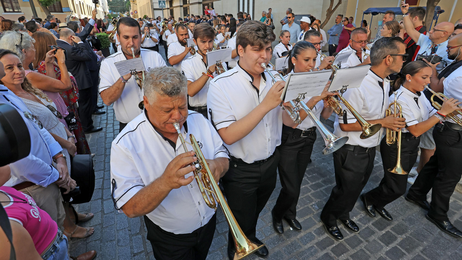 Procesión de la Virgen de la Merced por Jerez