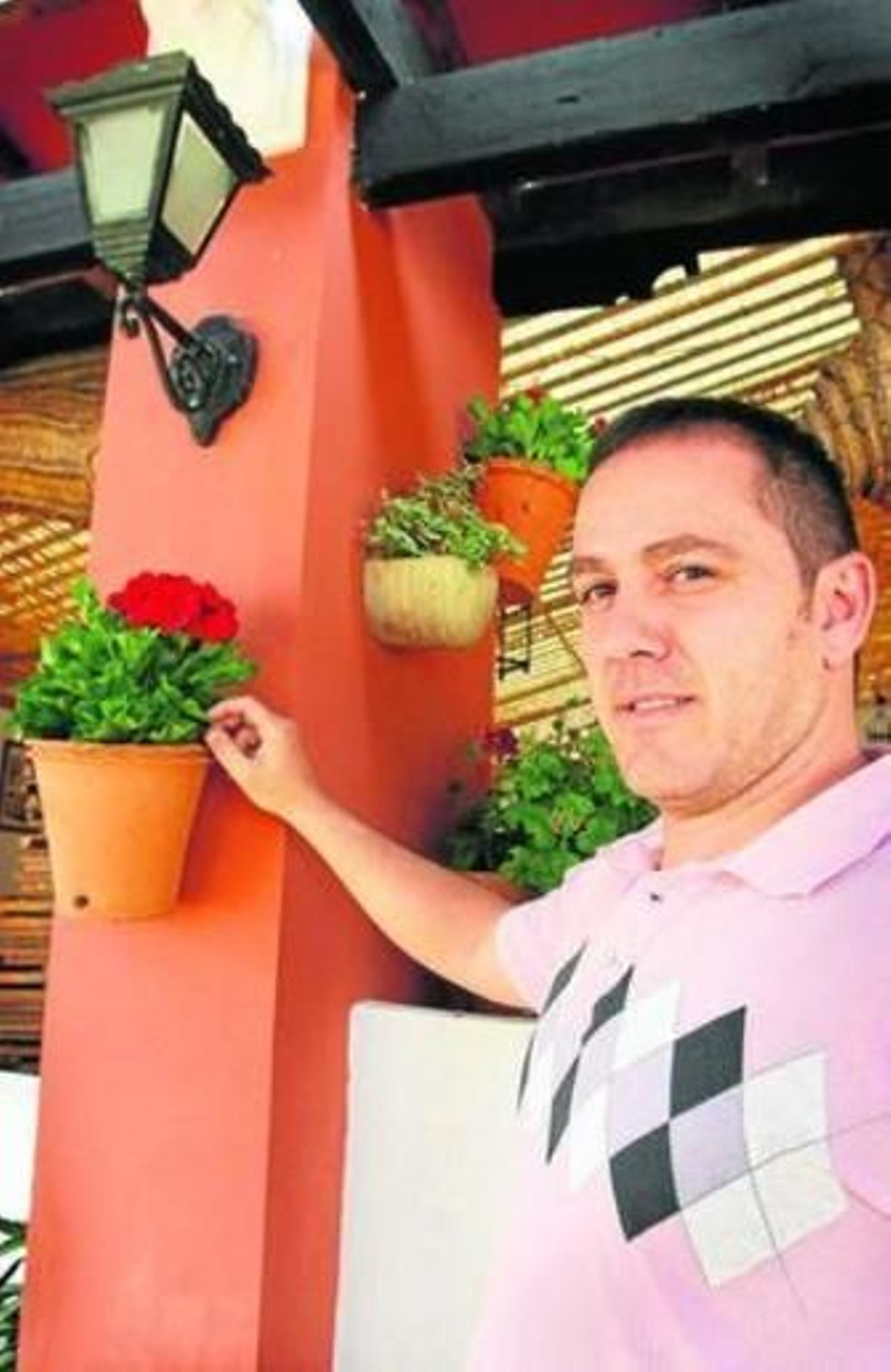 "El verdadero beneficio de esta caseta no es el dinero, es la imagen"