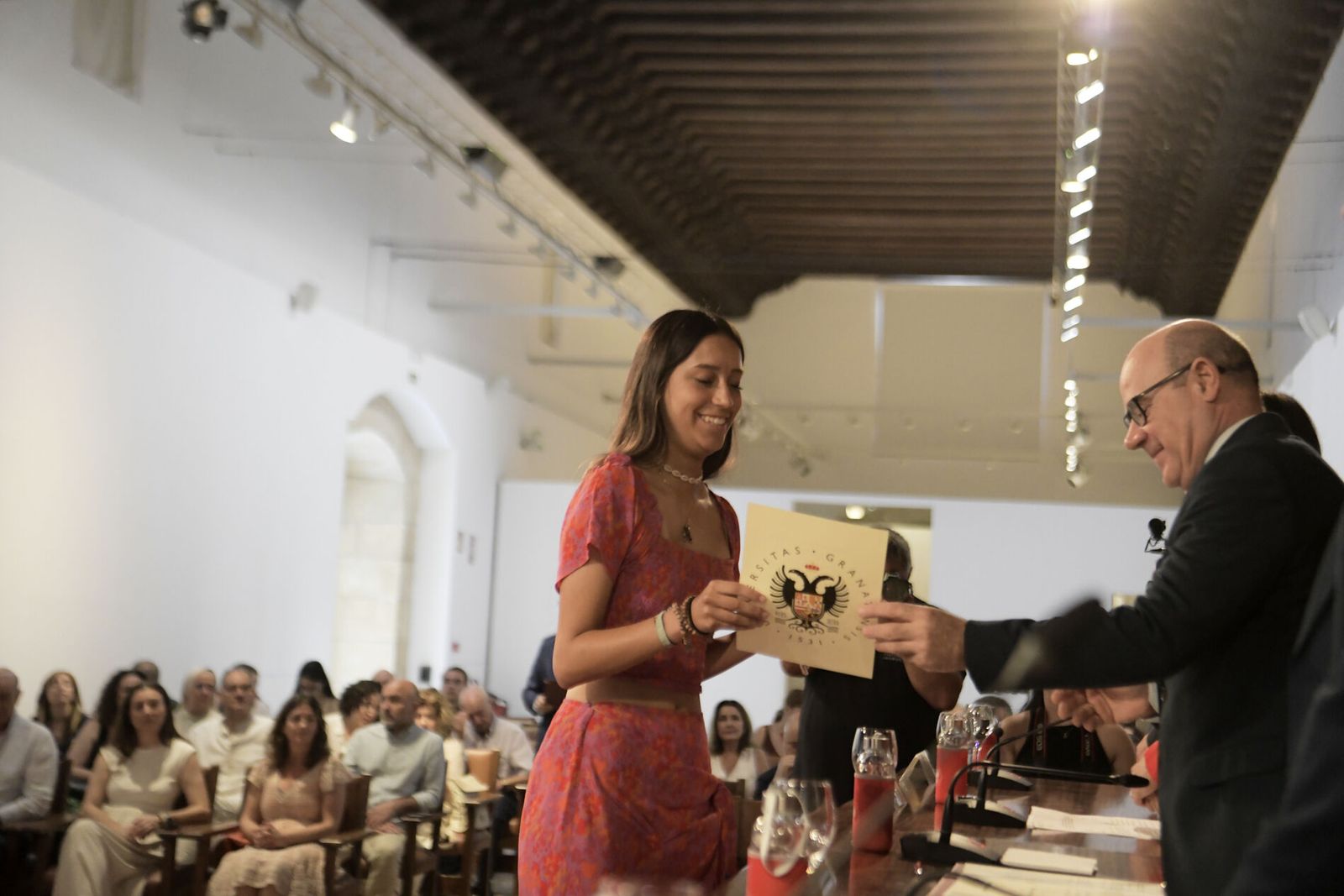 Acto de reconocimiento en Granada a los mejores estudiantes en la Selectividad 2024