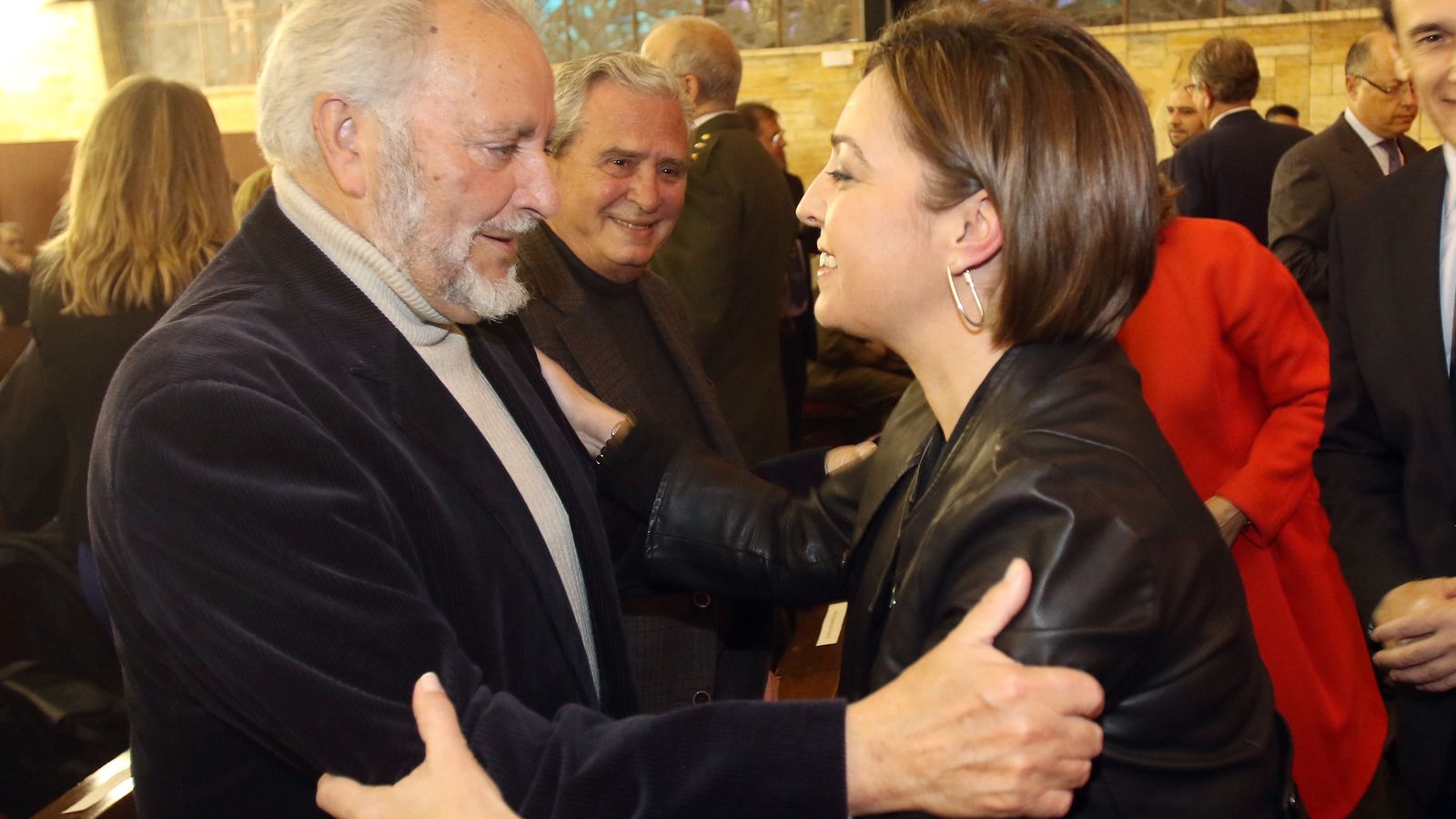 Julio Anguita e Isabel Ambrosio, en 2017.
