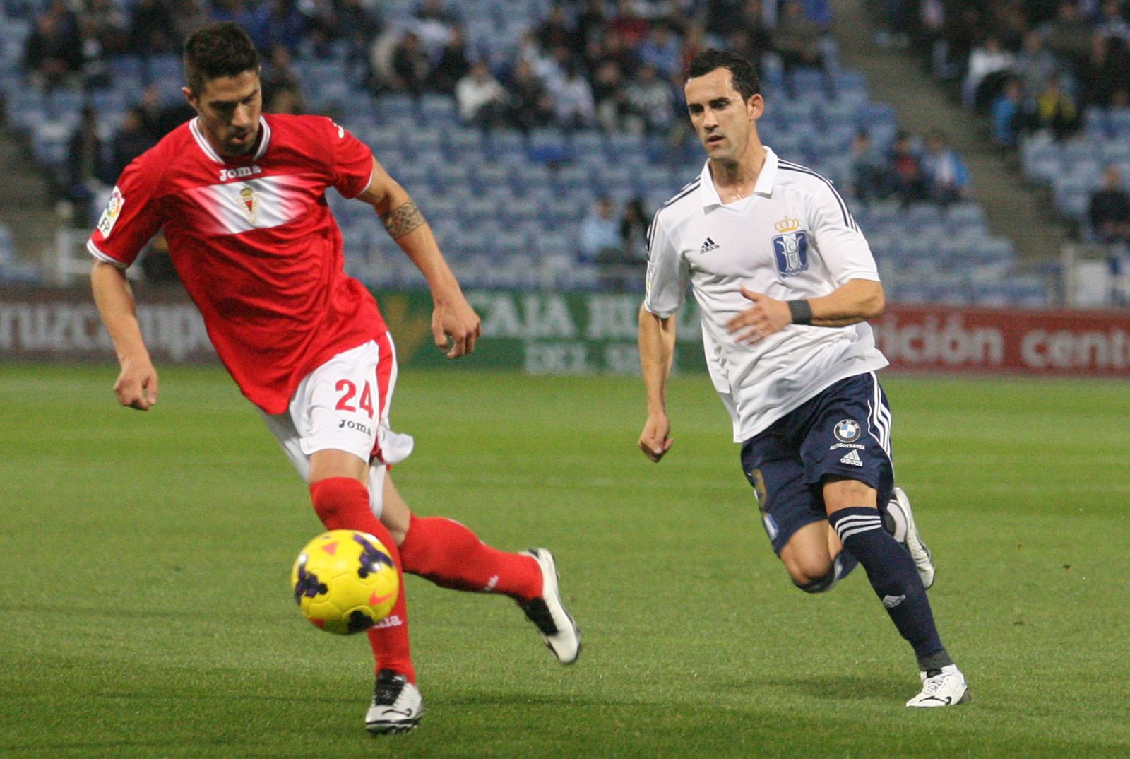 Uno de los duelos entre Recreativo de Huelva y Murcia.