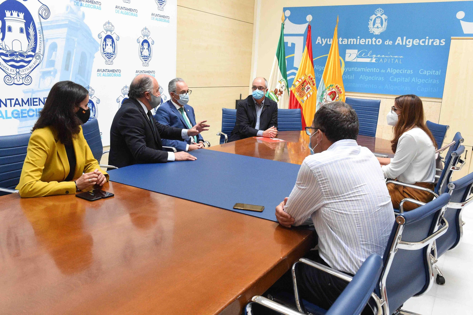 José Ignacio Landaluce y Juan Lozano -izquierda-, flanqueados por Yessica Rodríguez y Fernando Silva.