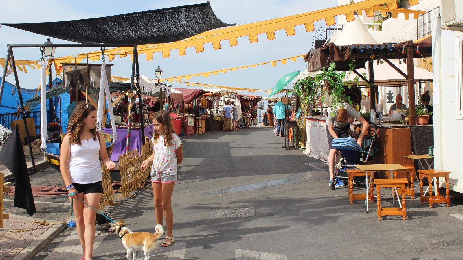 Mercado medieval en los Moros y Cristianos de Mojácar.