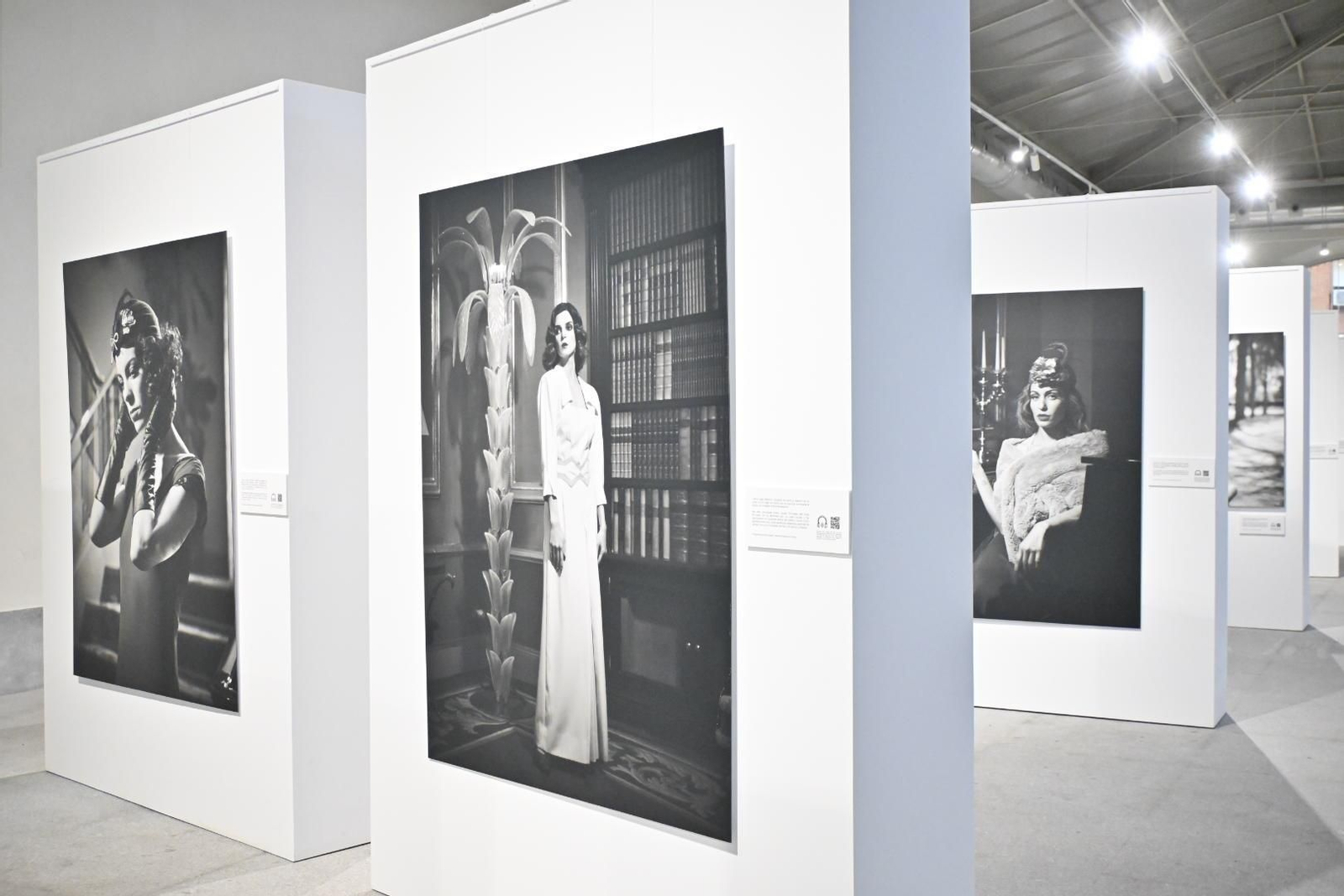 Imágenes de la inauguración de la exposición fotográfica 'Las hijas del jazz'