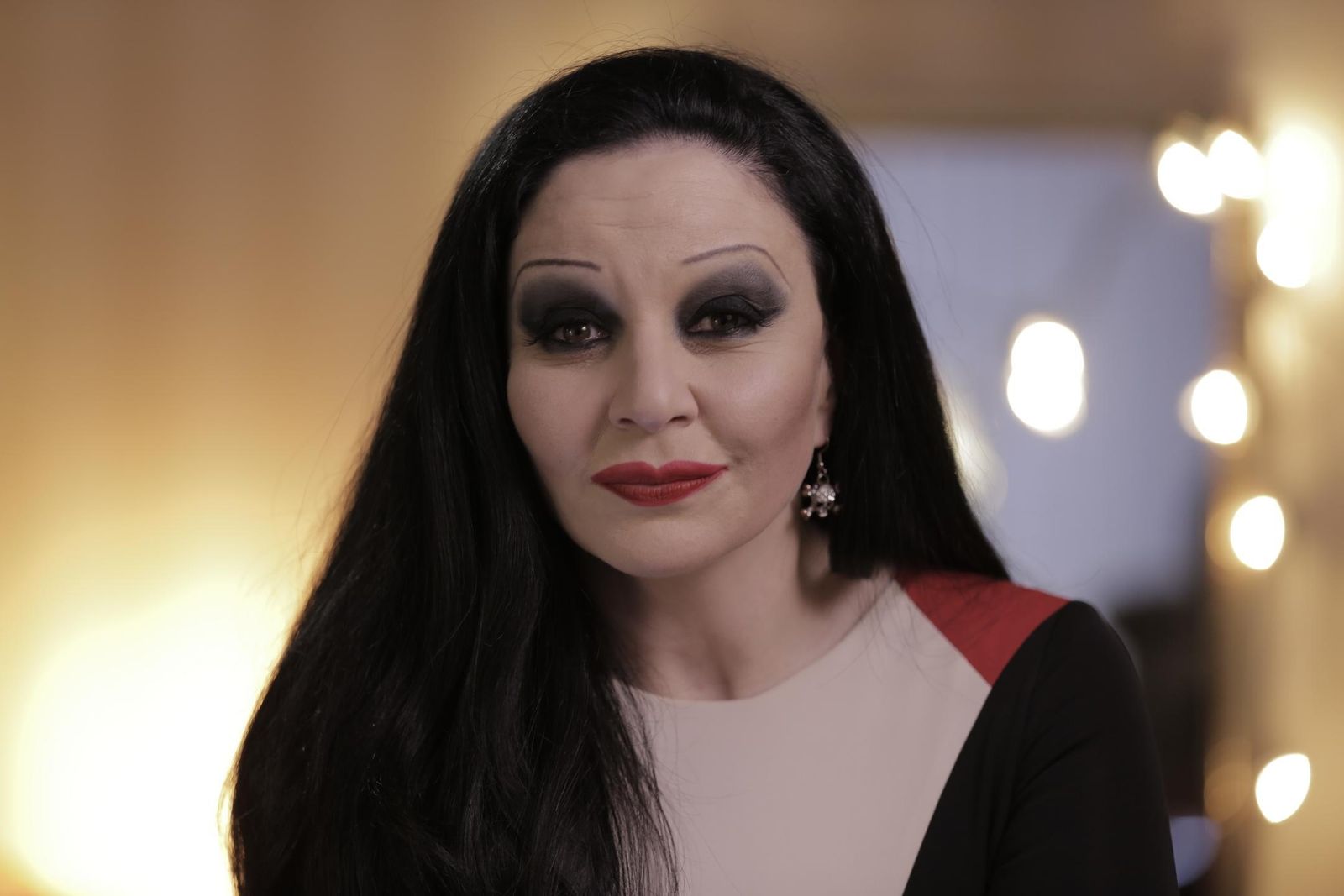 Alaska participa en los cuatro episodios del programa.