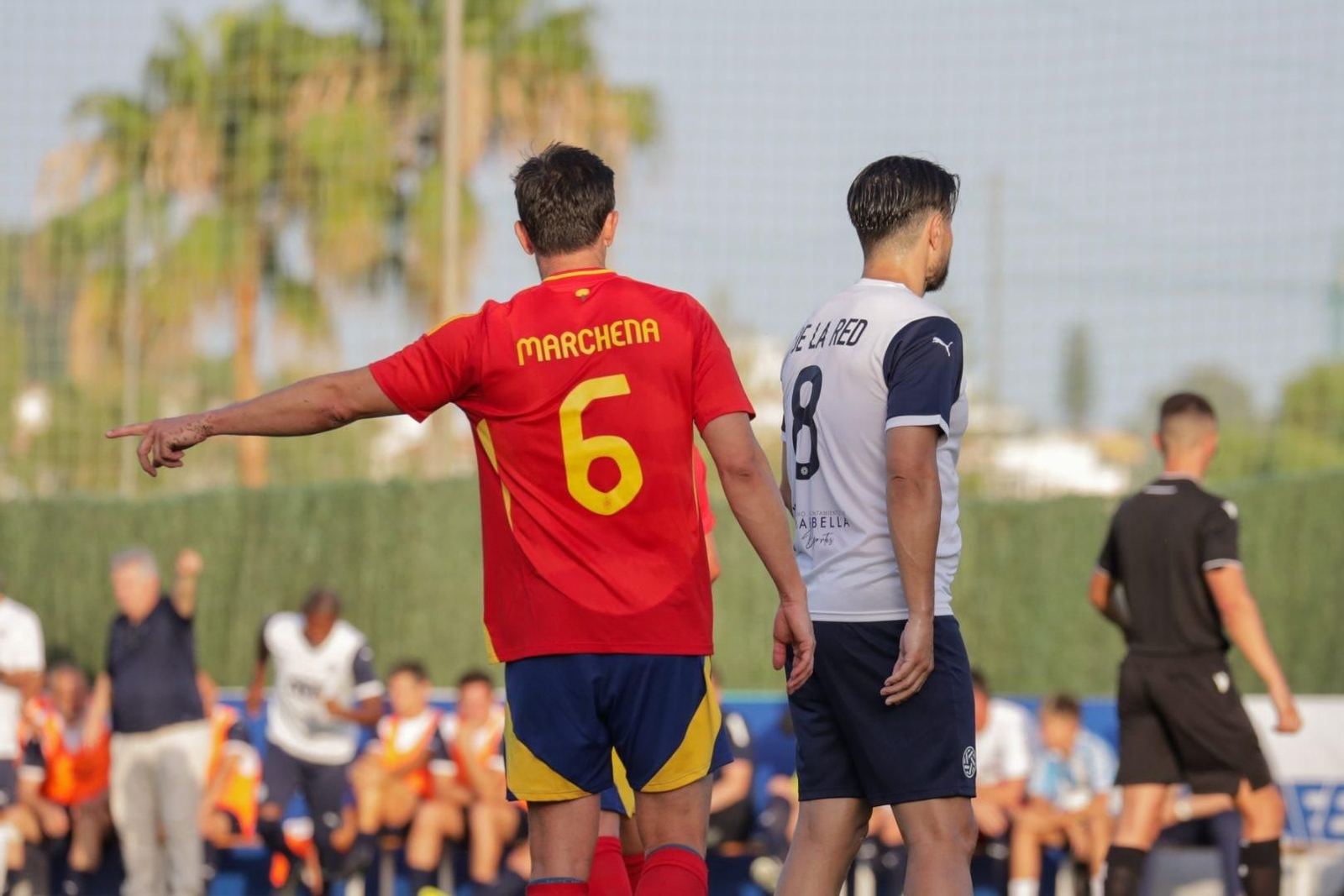 Leyendas e históricos en Marbella por una buena causa: Xavi, Marchena, Tamudo, Salva...