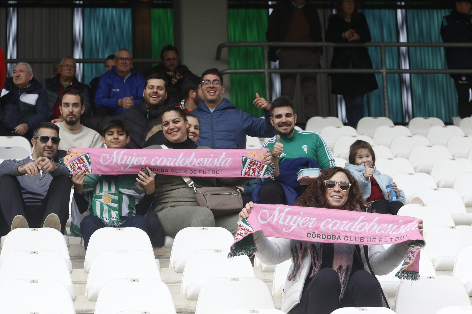 Las mejores fotos del ambiente en El Arcángel para el Córdoba CF - Intercity