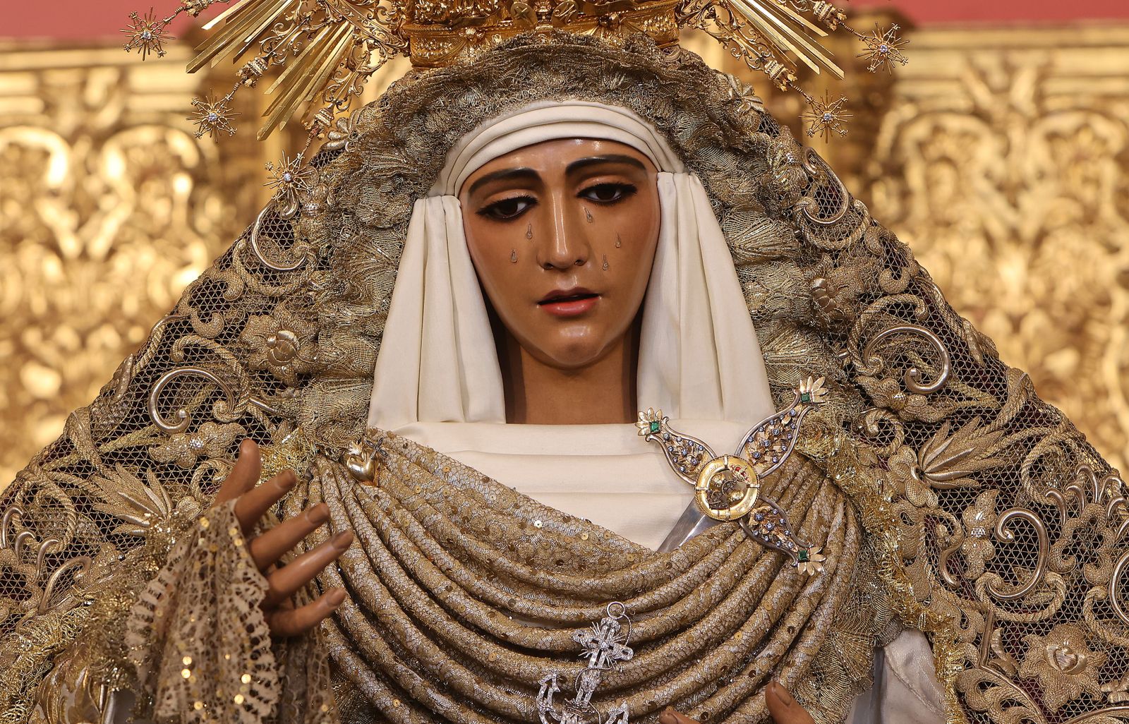 La Esperanza de Triana vuelve al culto tras de su restauración