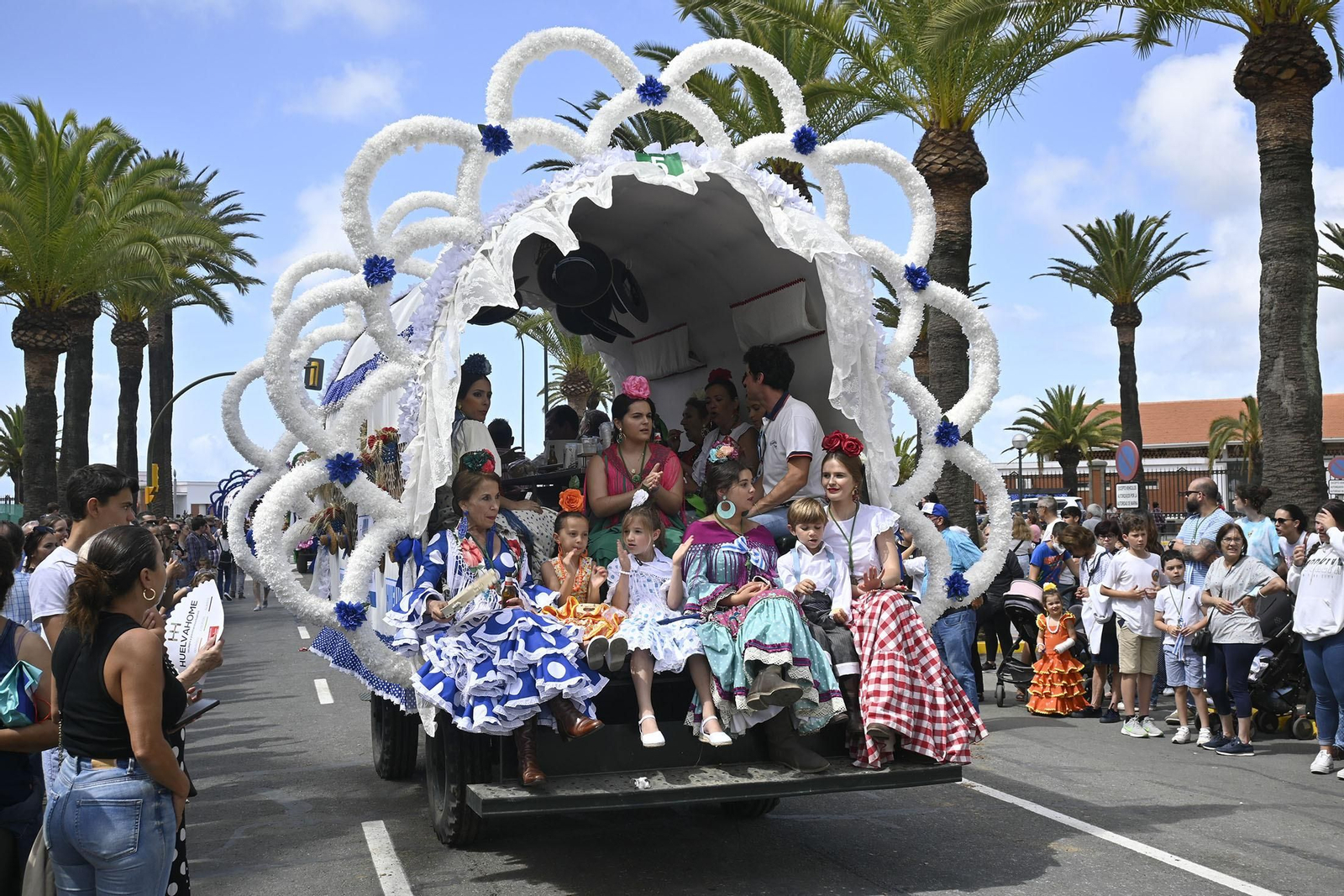 Todos los rocieros de la comitiva de la Hermandad de Huelva, en imágenes