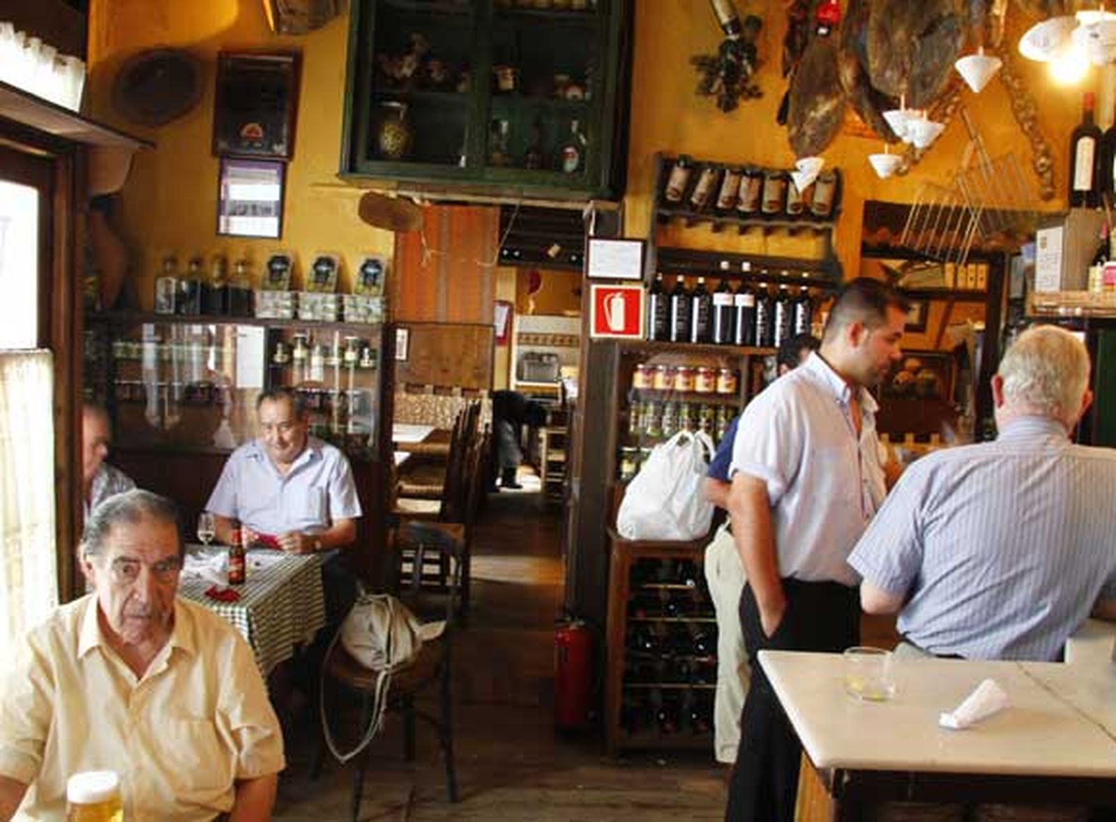 Un ponche alosnero como vino de misa