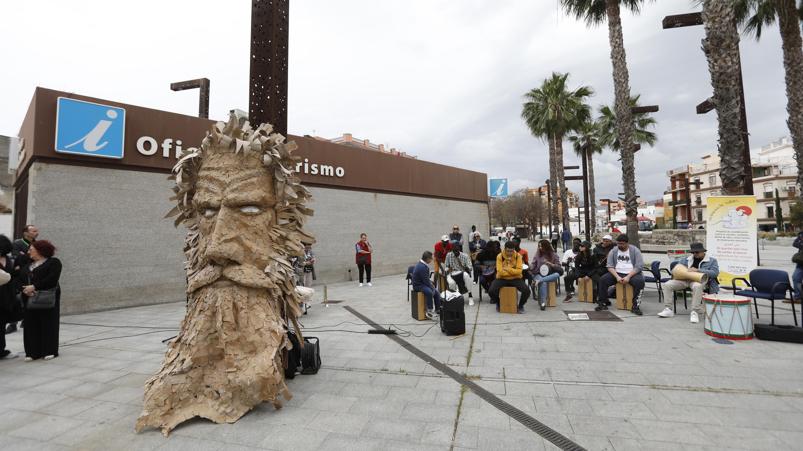 Fotos de las actividades por el Día Mundial del Arte en Algeciras
