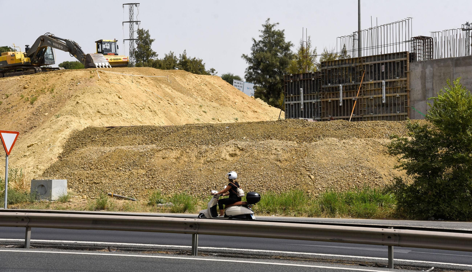 Así están las obras del carril Bus VAO del Aljarafe central