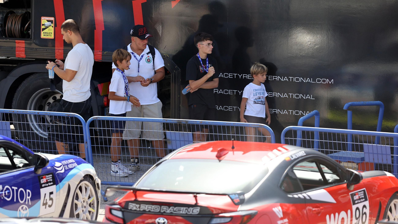 Imágenes del gran ambiente de fiesta en la Racing Weekend y el 40 aniversario del Circuito de Jerez