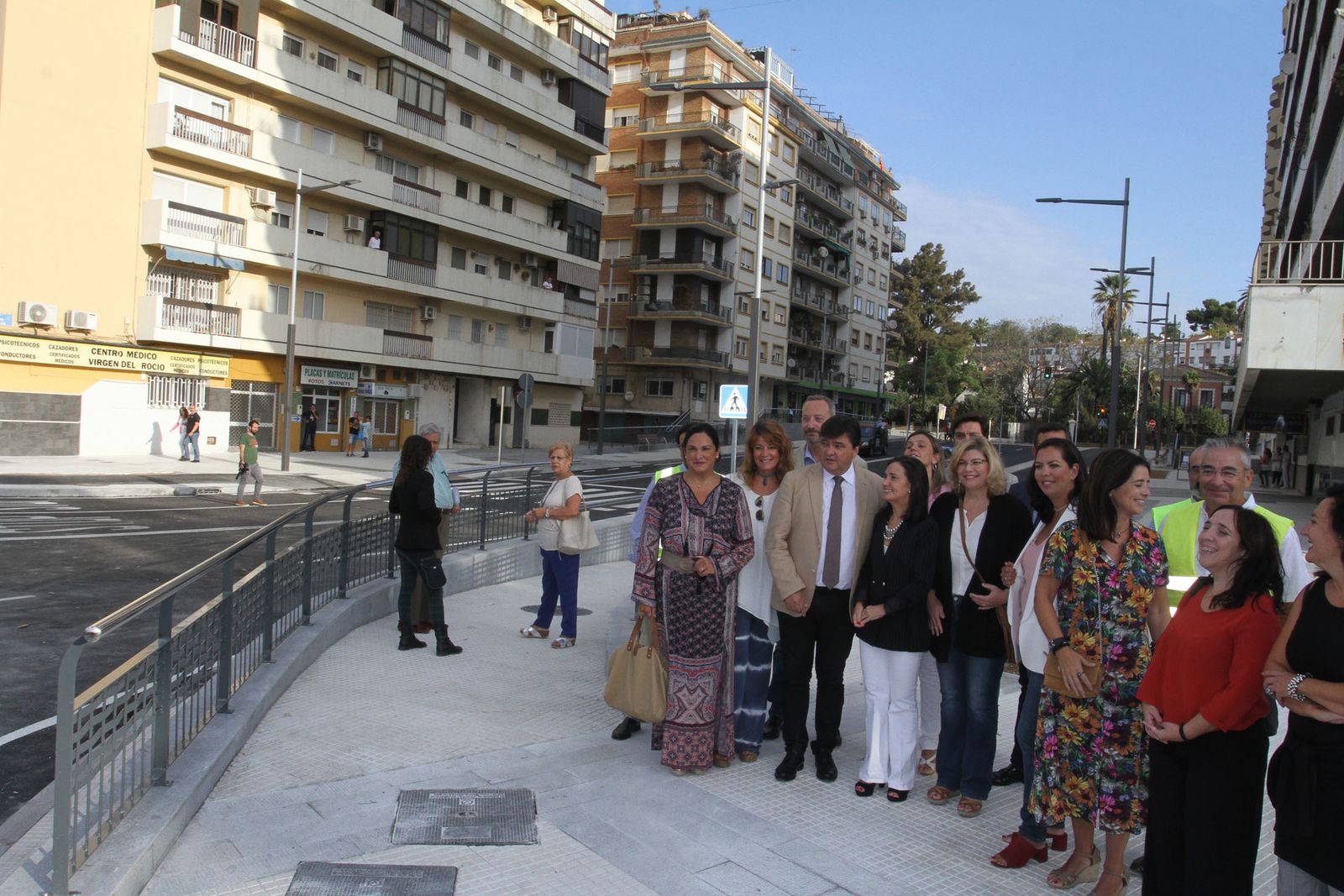 Reapertura de la Avenida de Cádiz al tráfico.