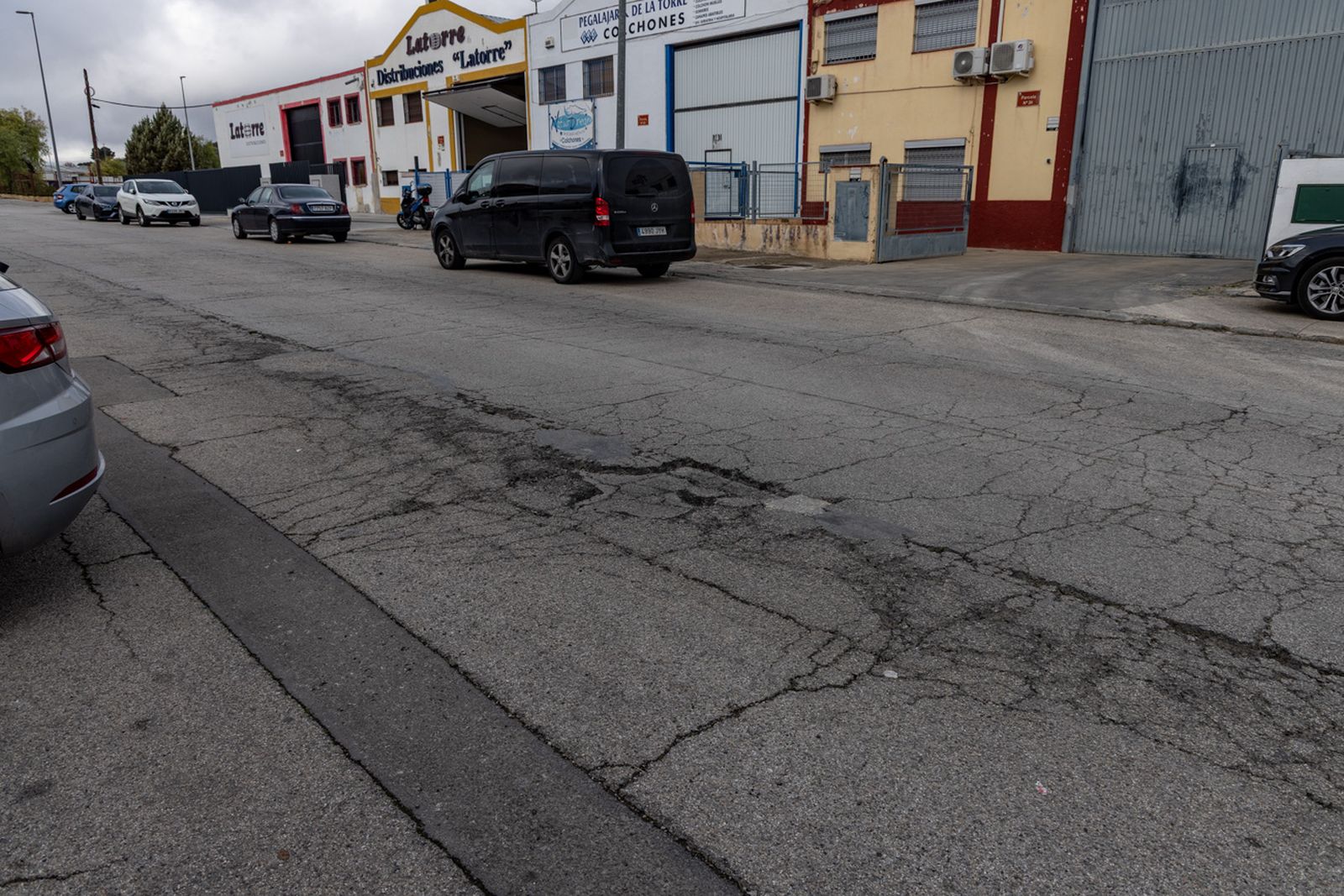 El estado de deterioro del polígono de Los Olivares