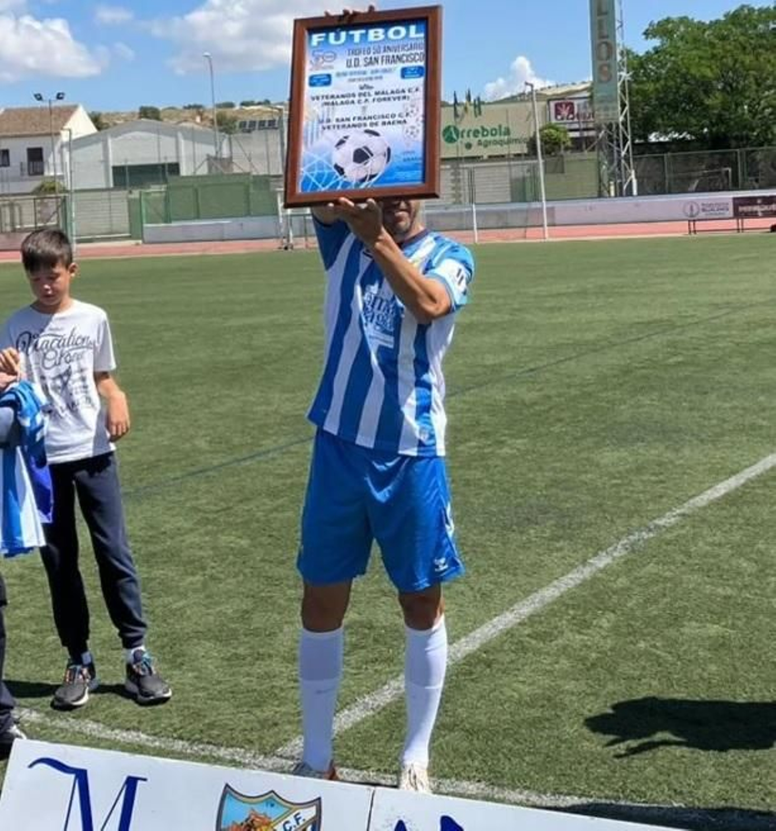 Antonio Tapia, homenajeado en su tierra