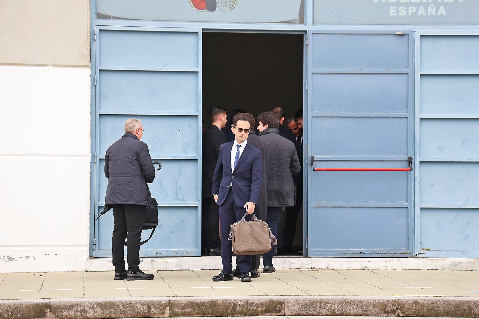 Fotografías del ambiente previo a la Misa funeral por las víctimas del accidente ferroviario