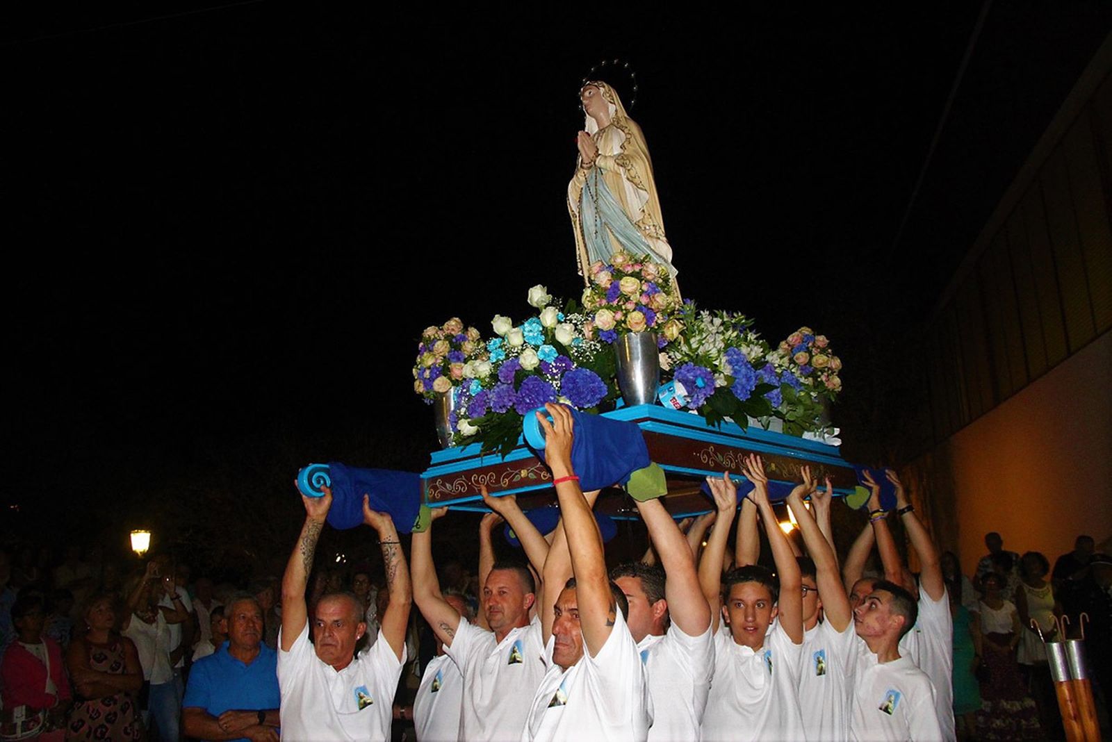 La Gloria celebra sus fiestas en honor a la Virgen del Lourdes los días 8, 9 y 10 de septiembre