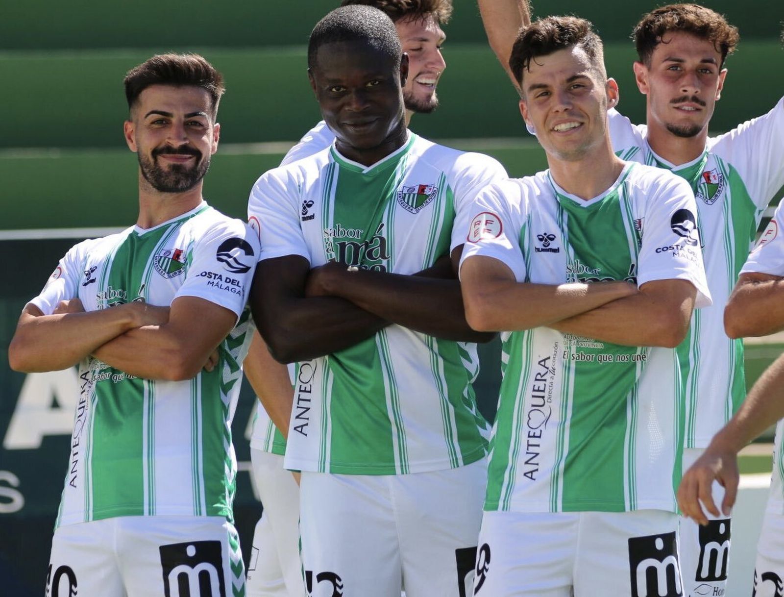 El Antequera celebra un gol.