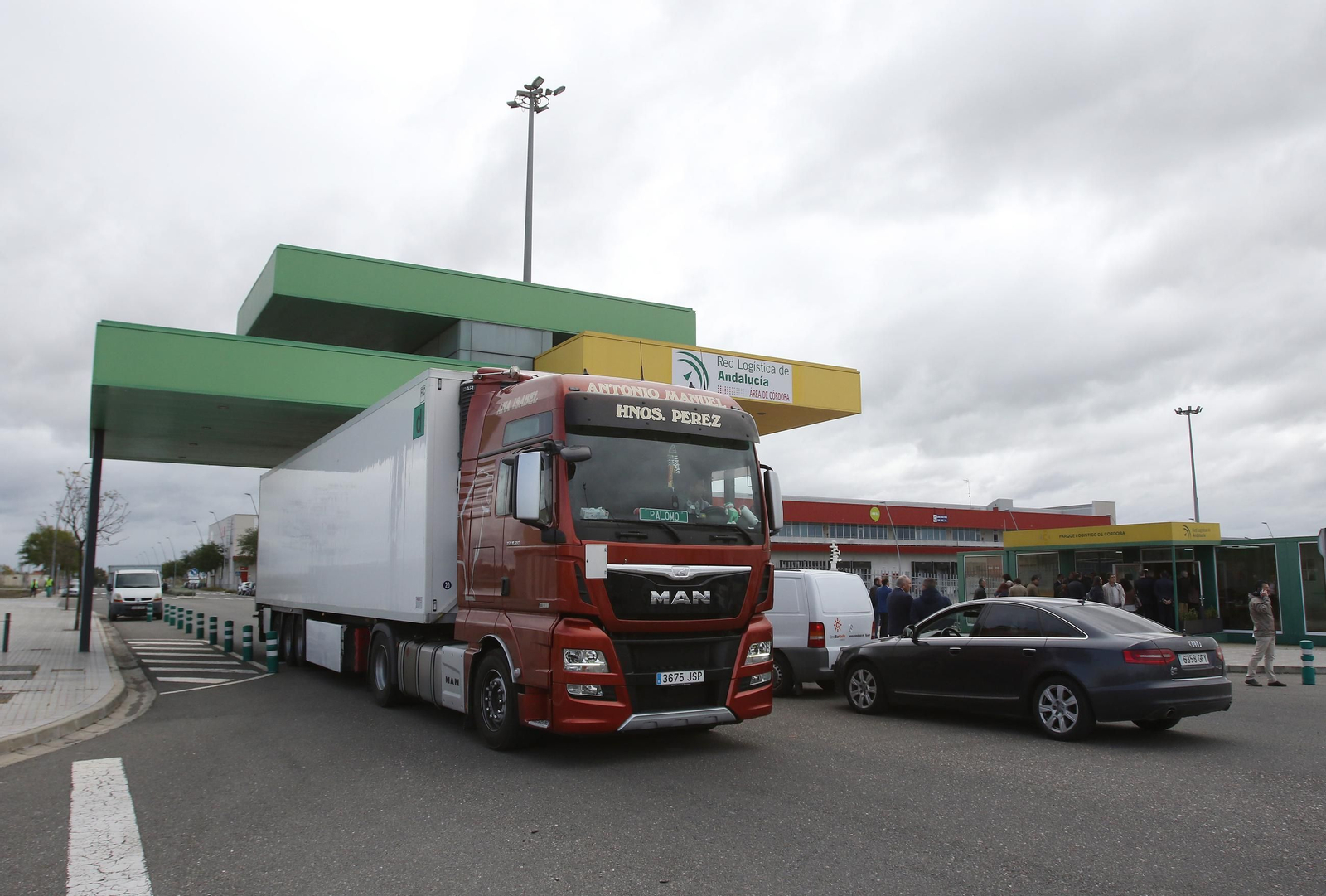 Camiones en el parque logístico de Córdoba.