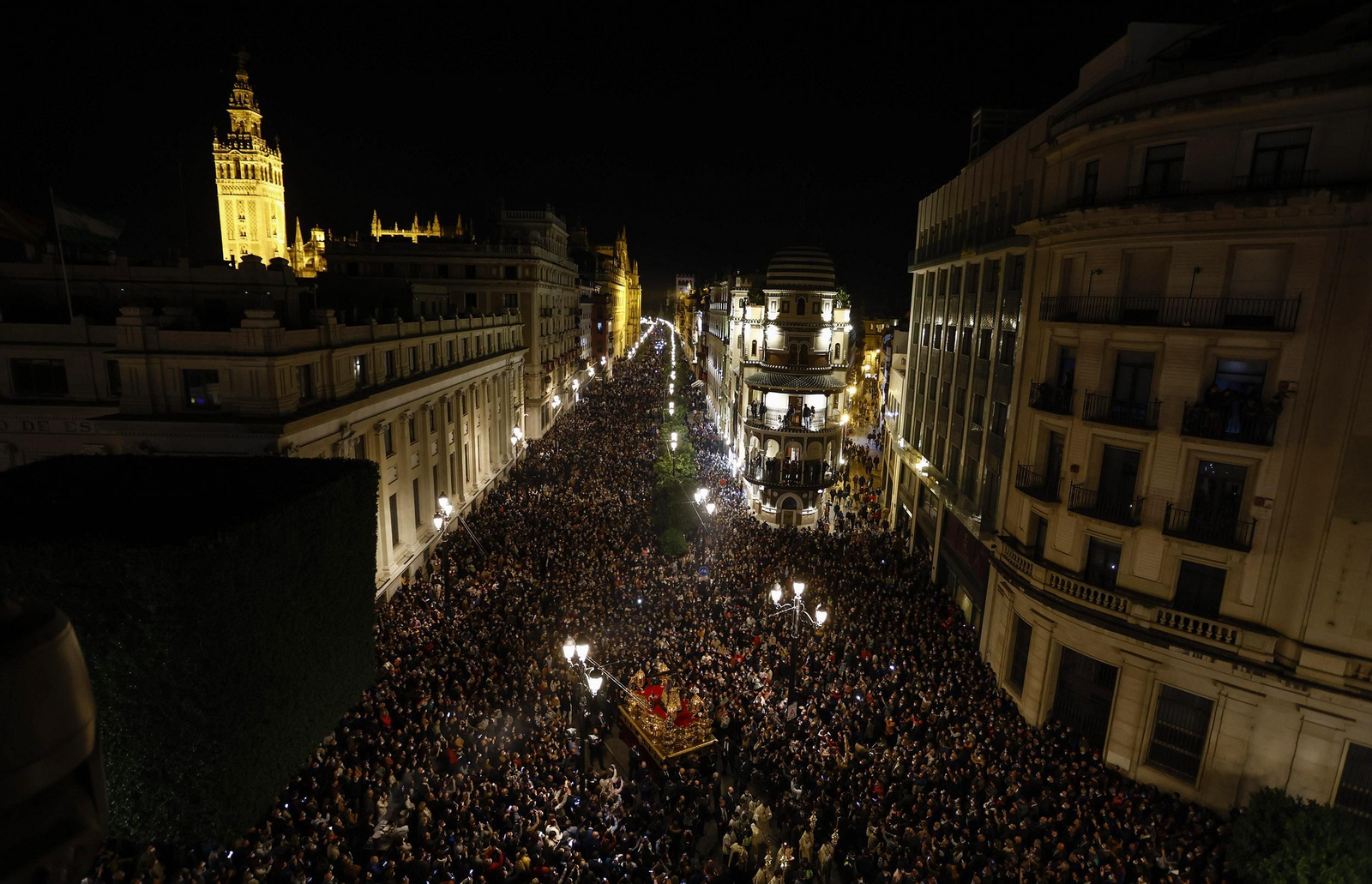 Las imágenes de la procesión del Gran Poder hasta San Lorenzo
