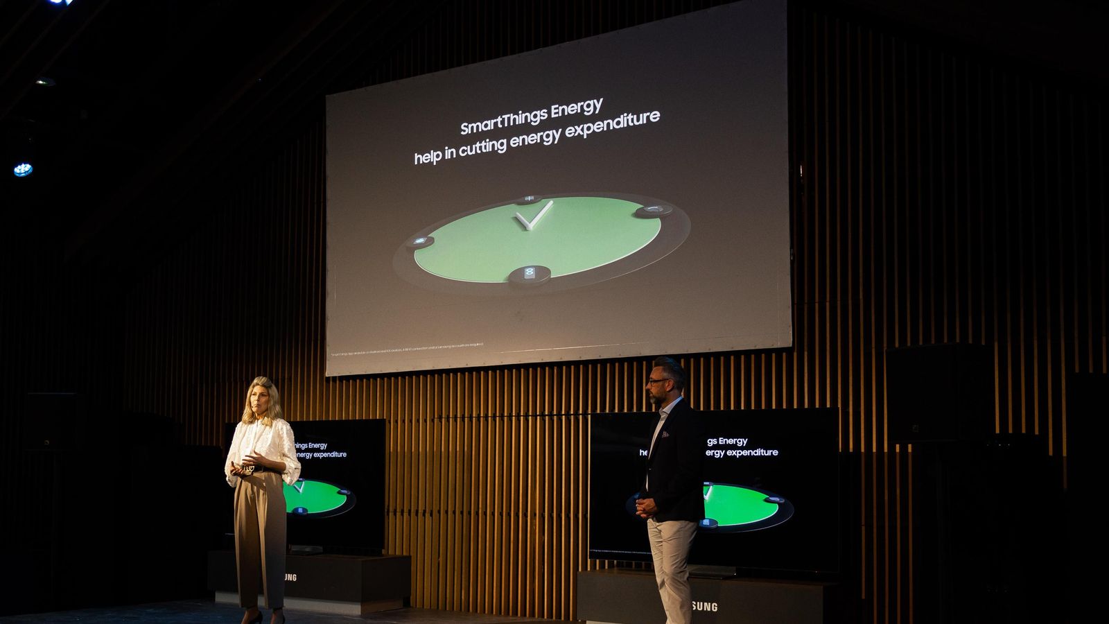 SmartThings Energy en el evento de Samsung Bespoke AI. SmartThings Energy en el evento de Samsung Bespoke AI.