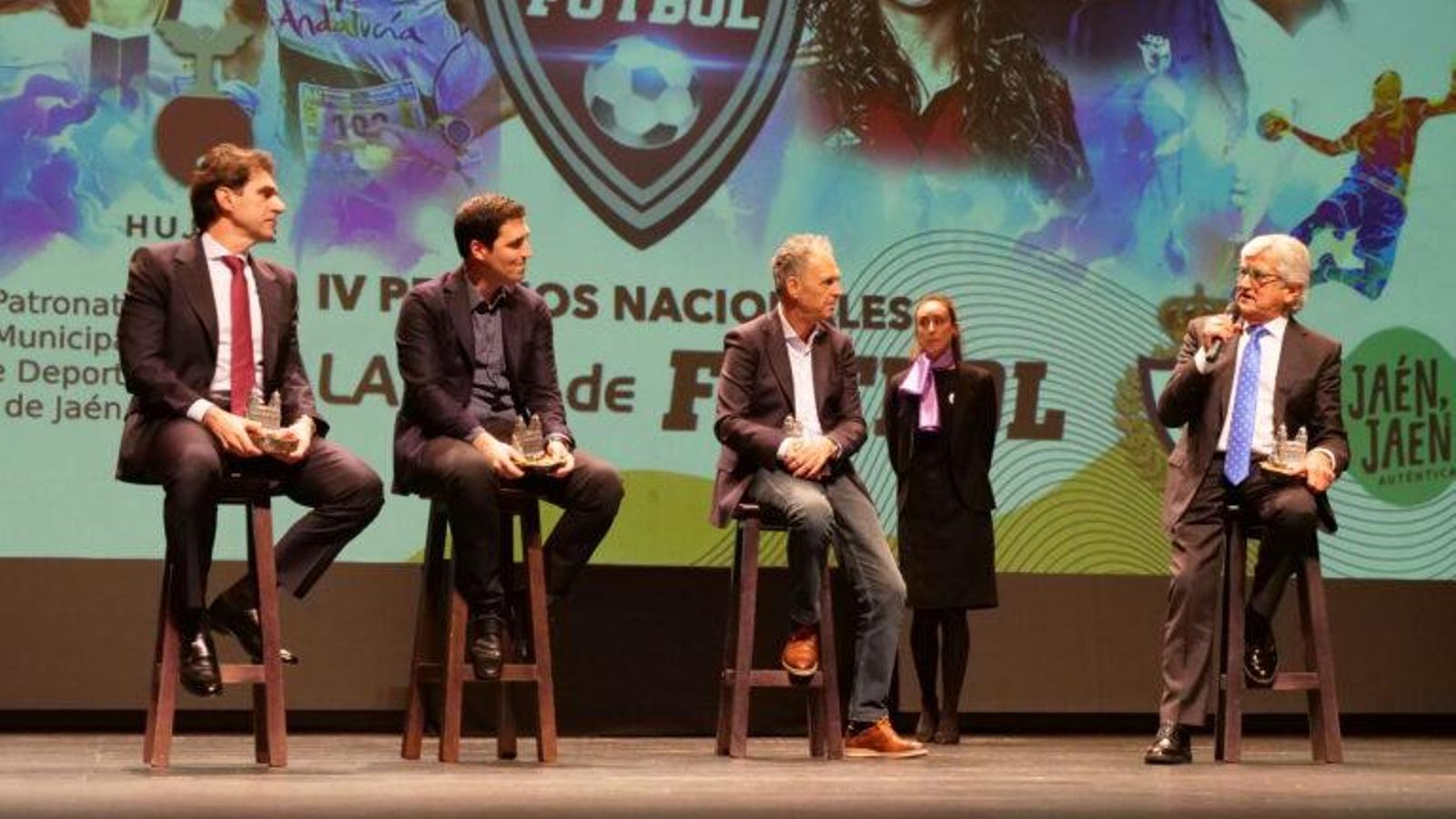 Karanka, Iraola y Joaquín Caparrós, junto a Pepe Domingo Castaño, en la IV edición.